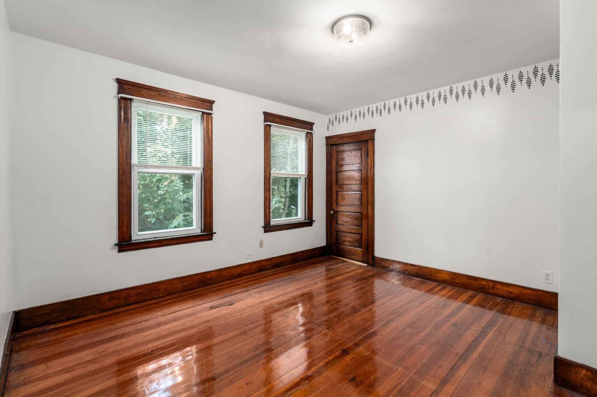 4 Family - 4 Units Up/Down at 31 Chrome Street, Worcester MA 01604, Worcester, photo 21 of 40
