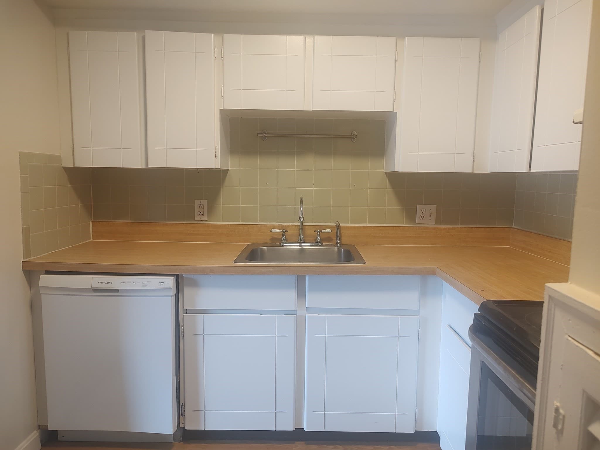 Condominium at 105 Oak Lane # 9, Brockton MA 02301, Brockton, photo 5 of 18