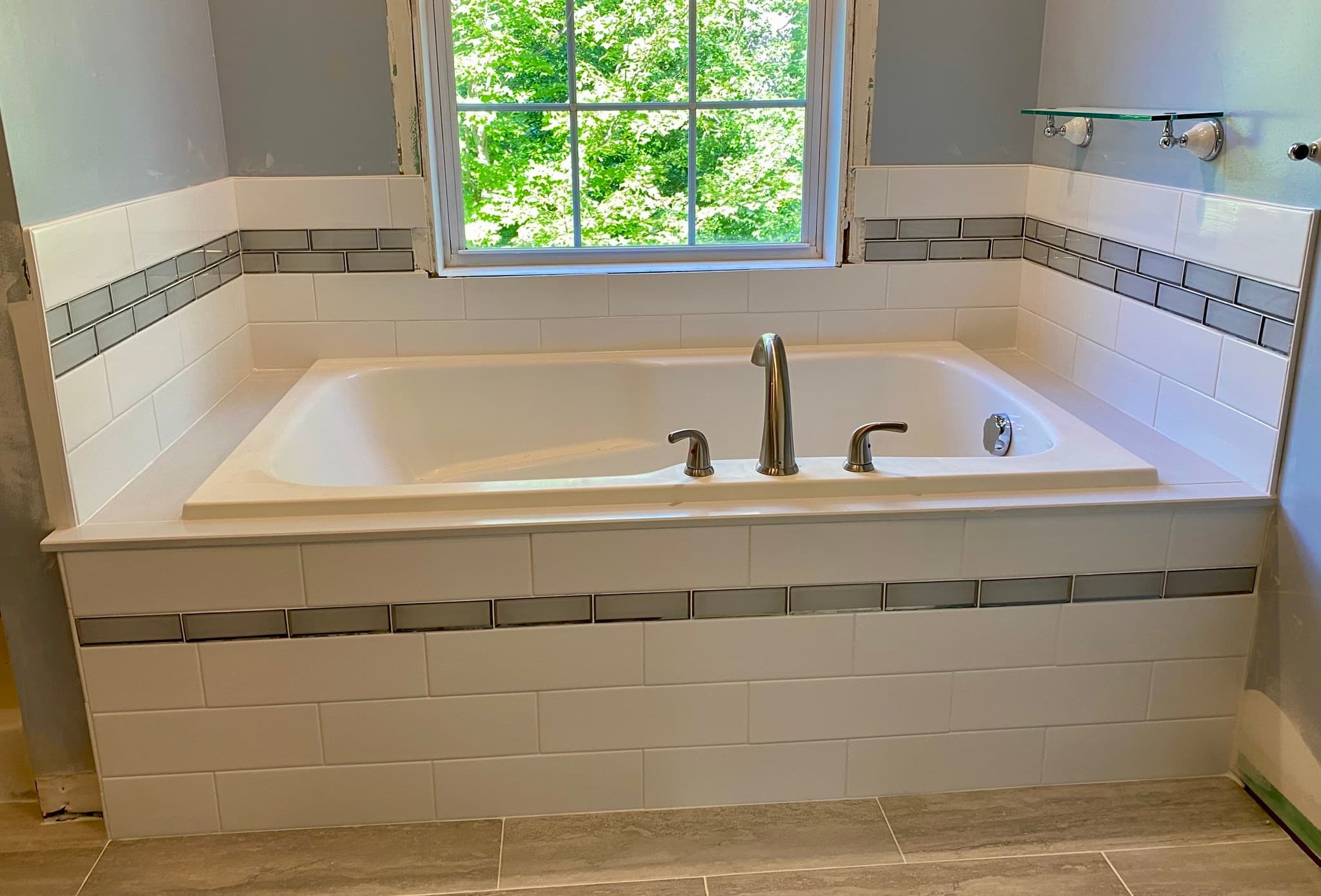Single Family Residence at 7 Hemlock Hollow, Belchertown MA 01007, Belchertown, photo 7 of 11