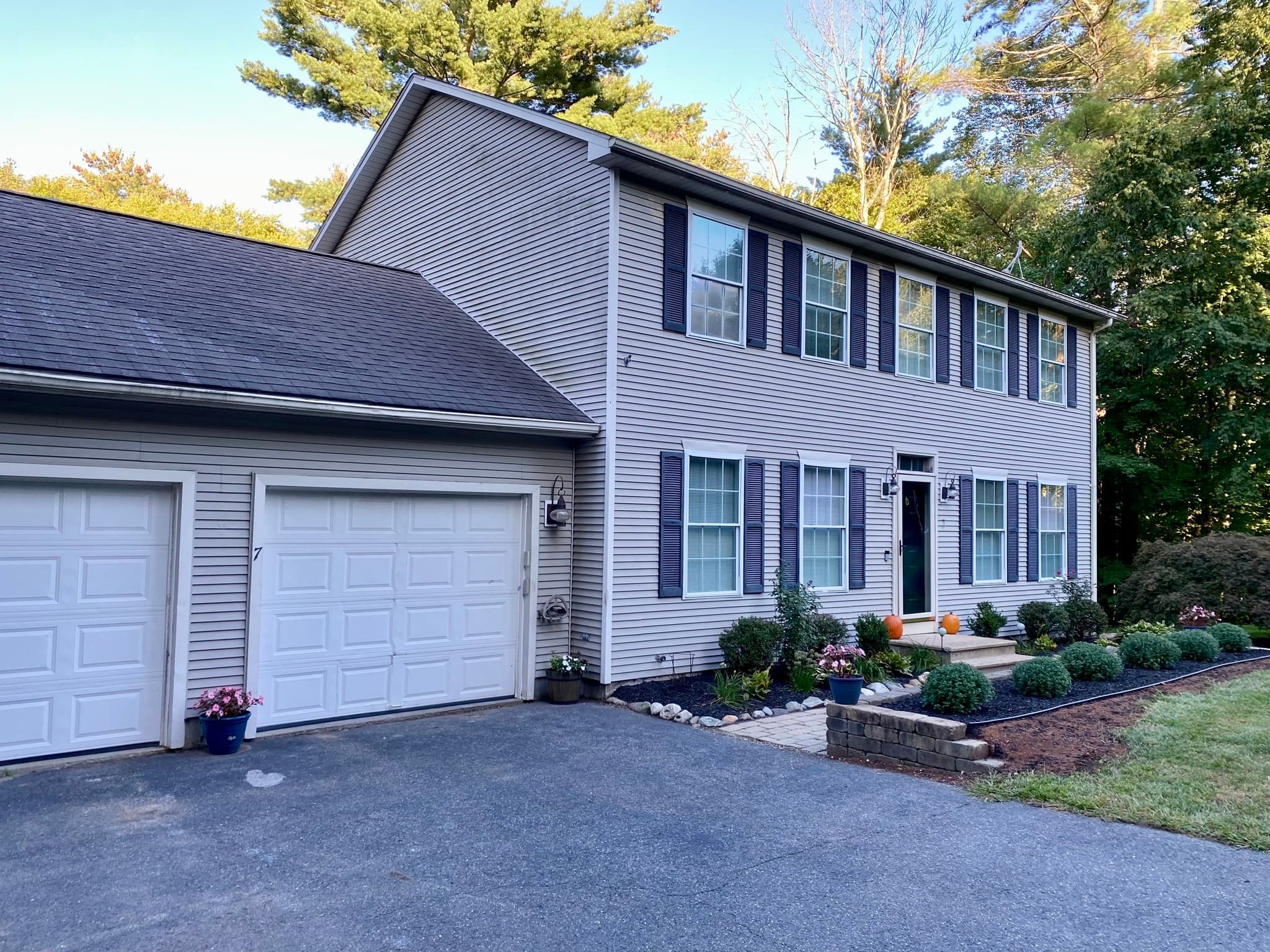 Single Family Residence at 7 Hemlock Hollow, Belchertown MA 01007, Belchertown, photo 3 of 11