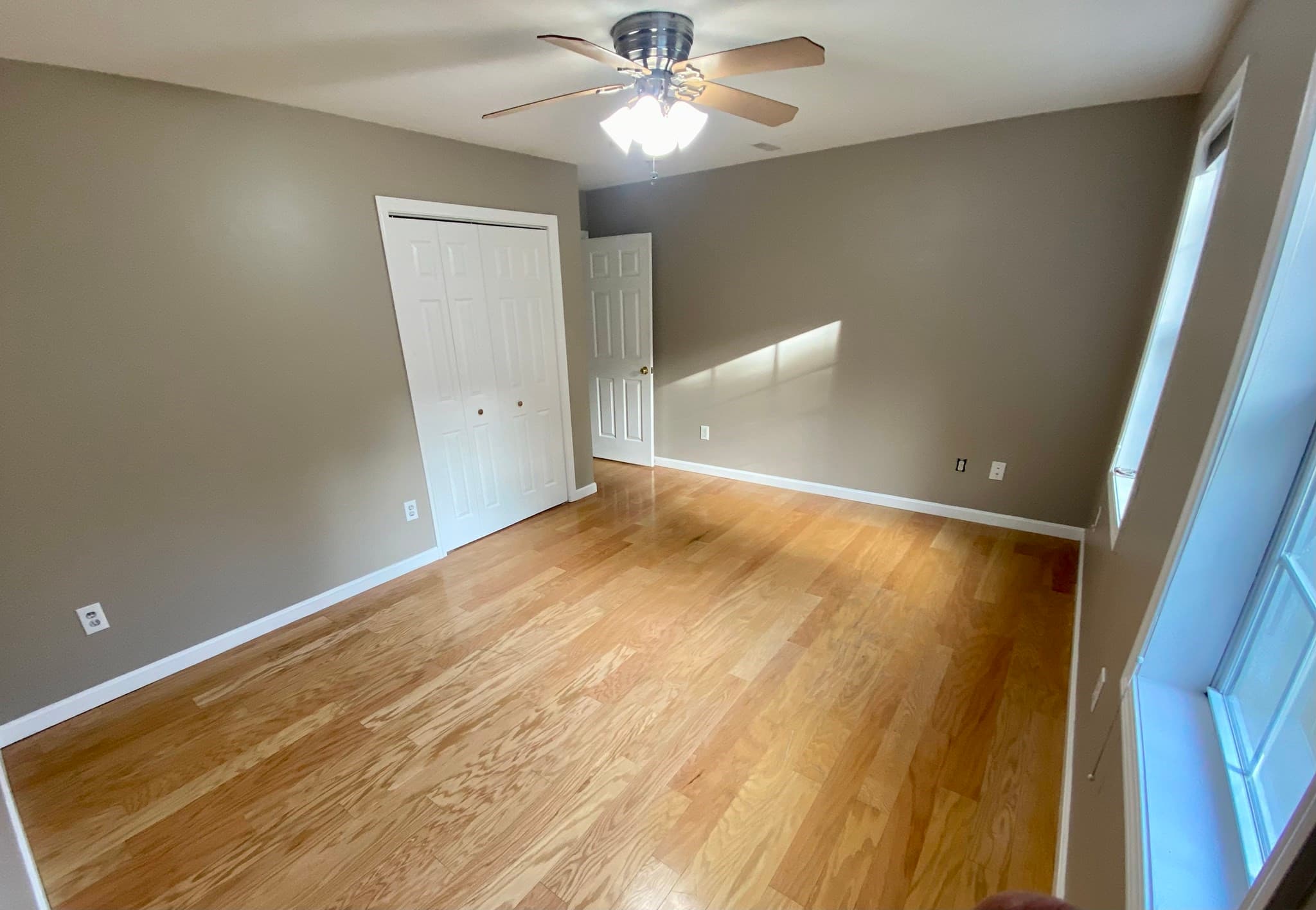 Single Family Residence at 7 Hemlock Hollow, Belchertown MA 01007, Belchertown, photo 9 of 11