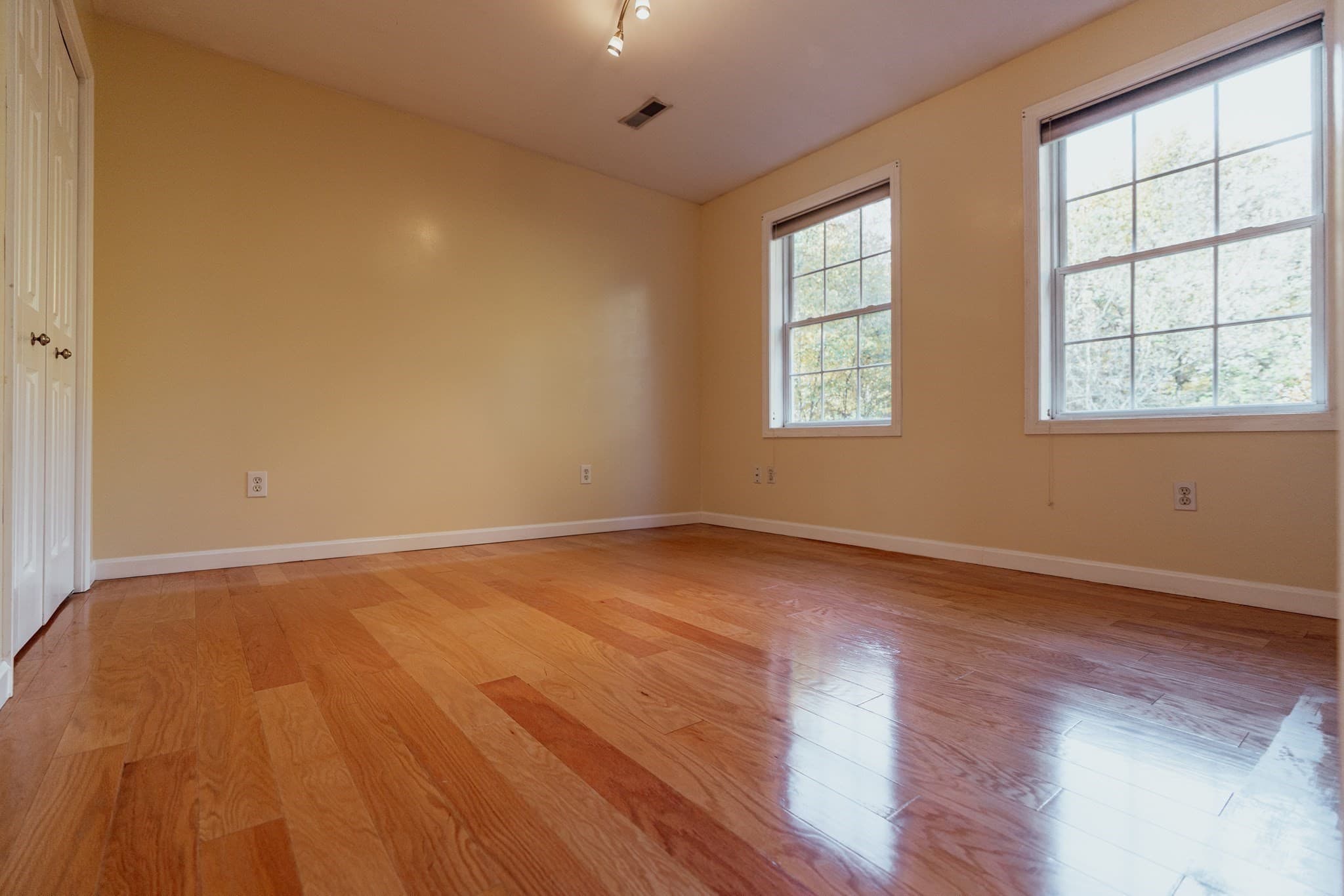 Single Family Residence at 7 Hemlock Hollow, Belchertown MA 01007, photo 25 of 34