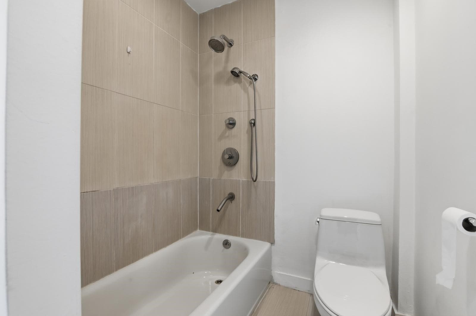 Condominium at 211 West St # 10A, Quincy MA 02169, Quincy, photo 13 of 42