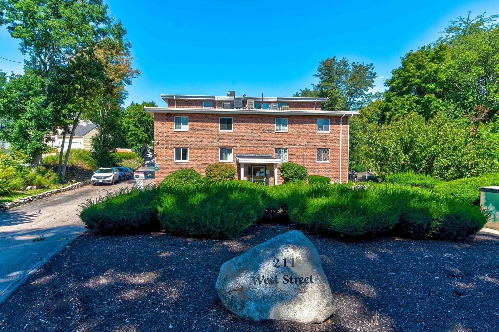 211 West St # 10A, Quincy MA 02169