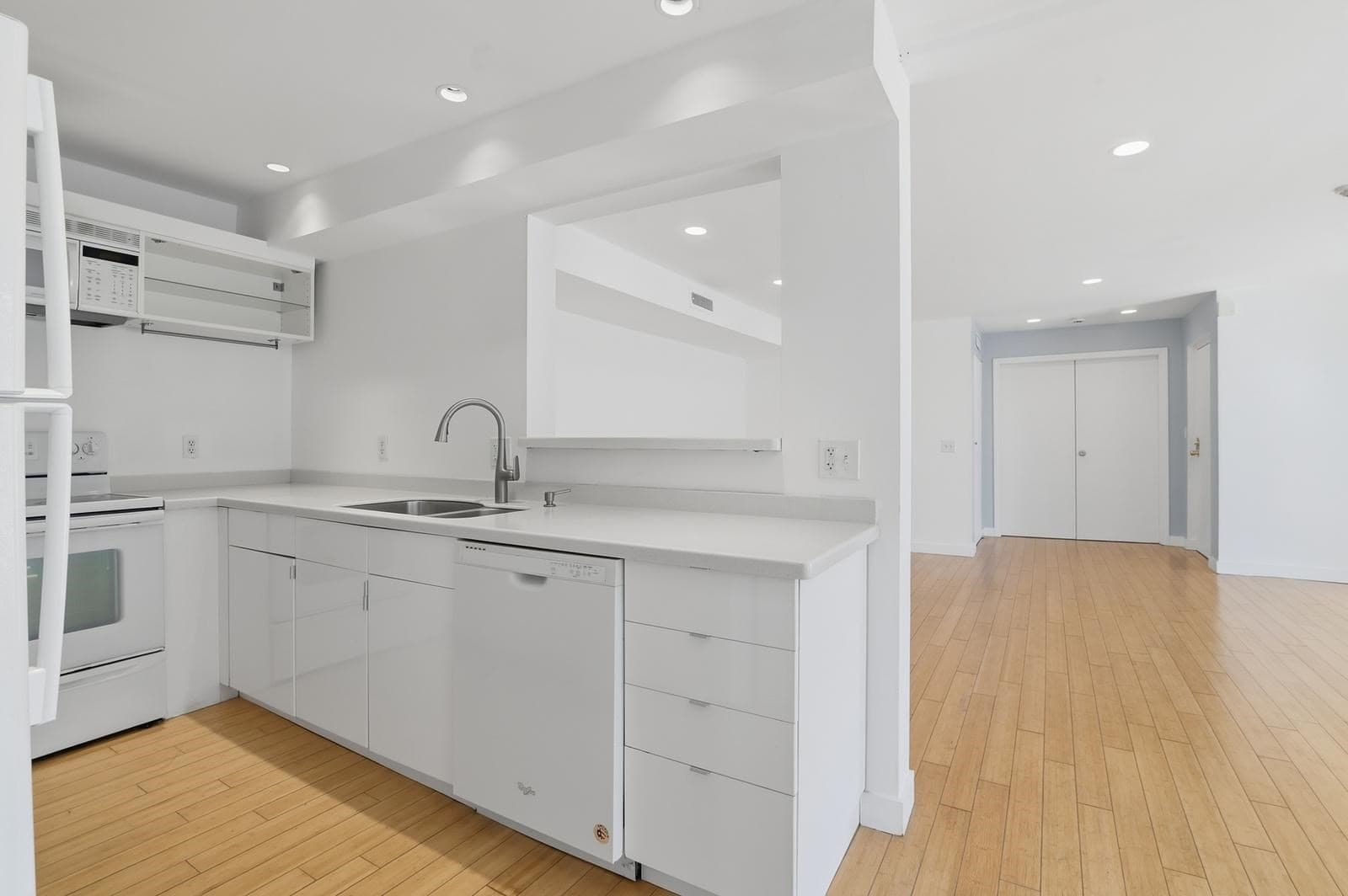 Condominium at 211 West St # 10A, Quincy MA 02169, Quincy, photo 24 of 42