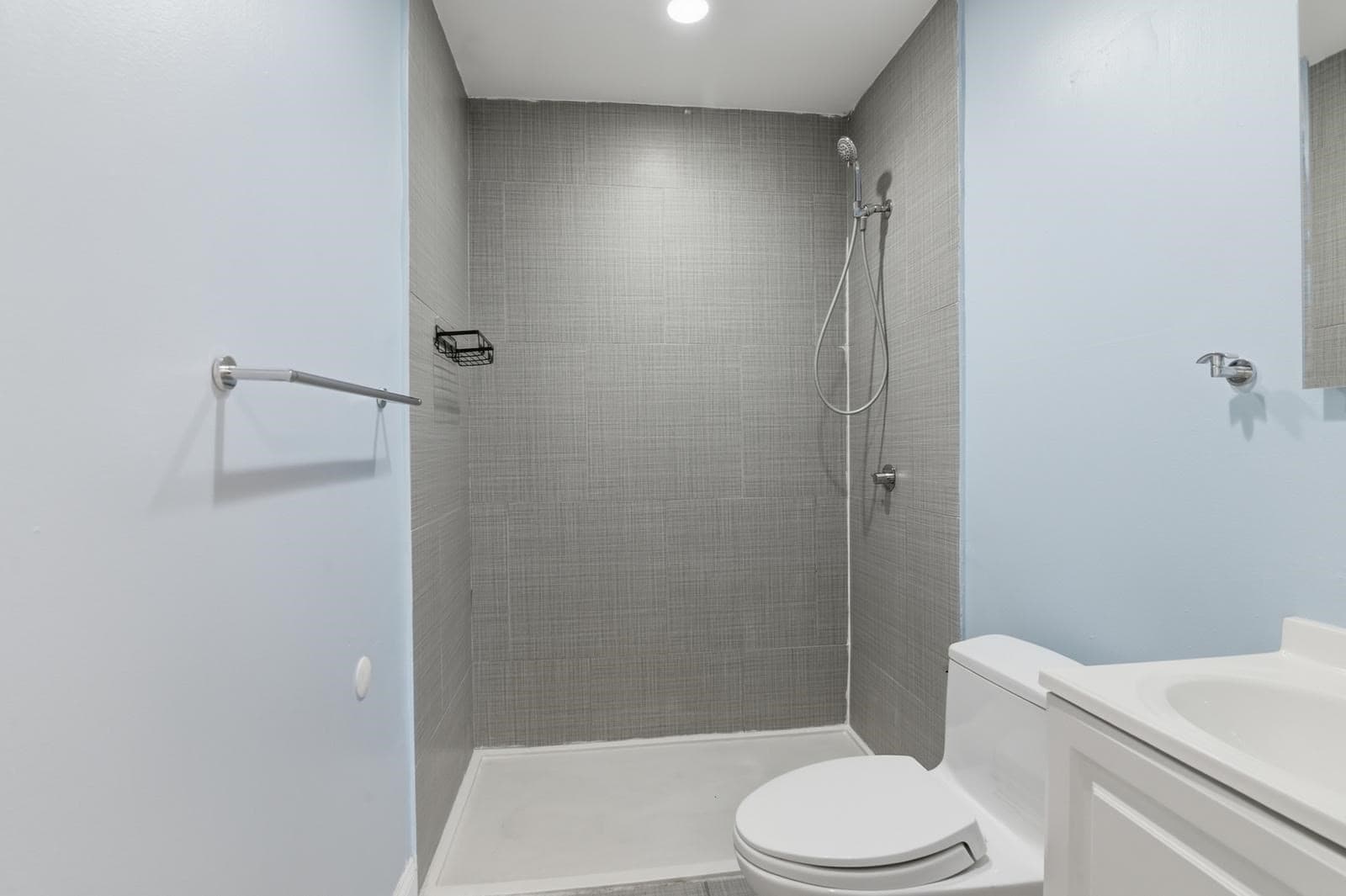 Condominium at 211 West St # 10A, Quincy MA 02169, Quincy, photo 11 of 42