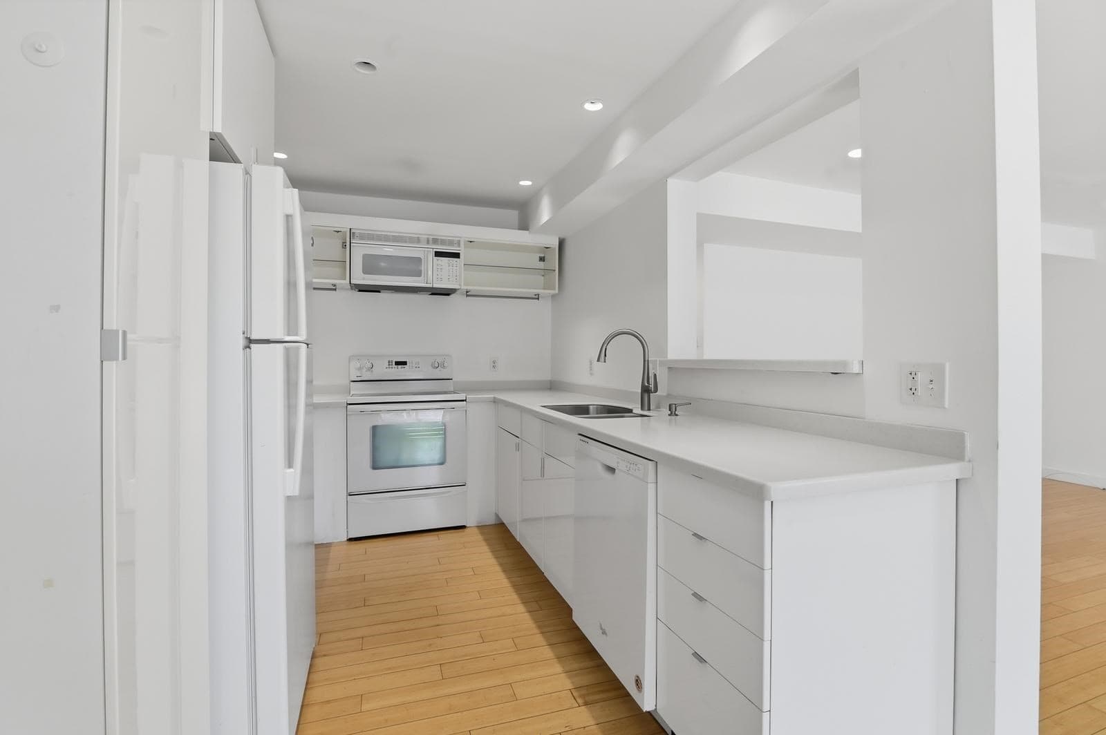 Condominium at 211 West St # 10A, Quincy MA 02169, Quincy, photo 25 of 42