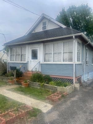 255 Neponset Valley Parkway, Boston MA 02136