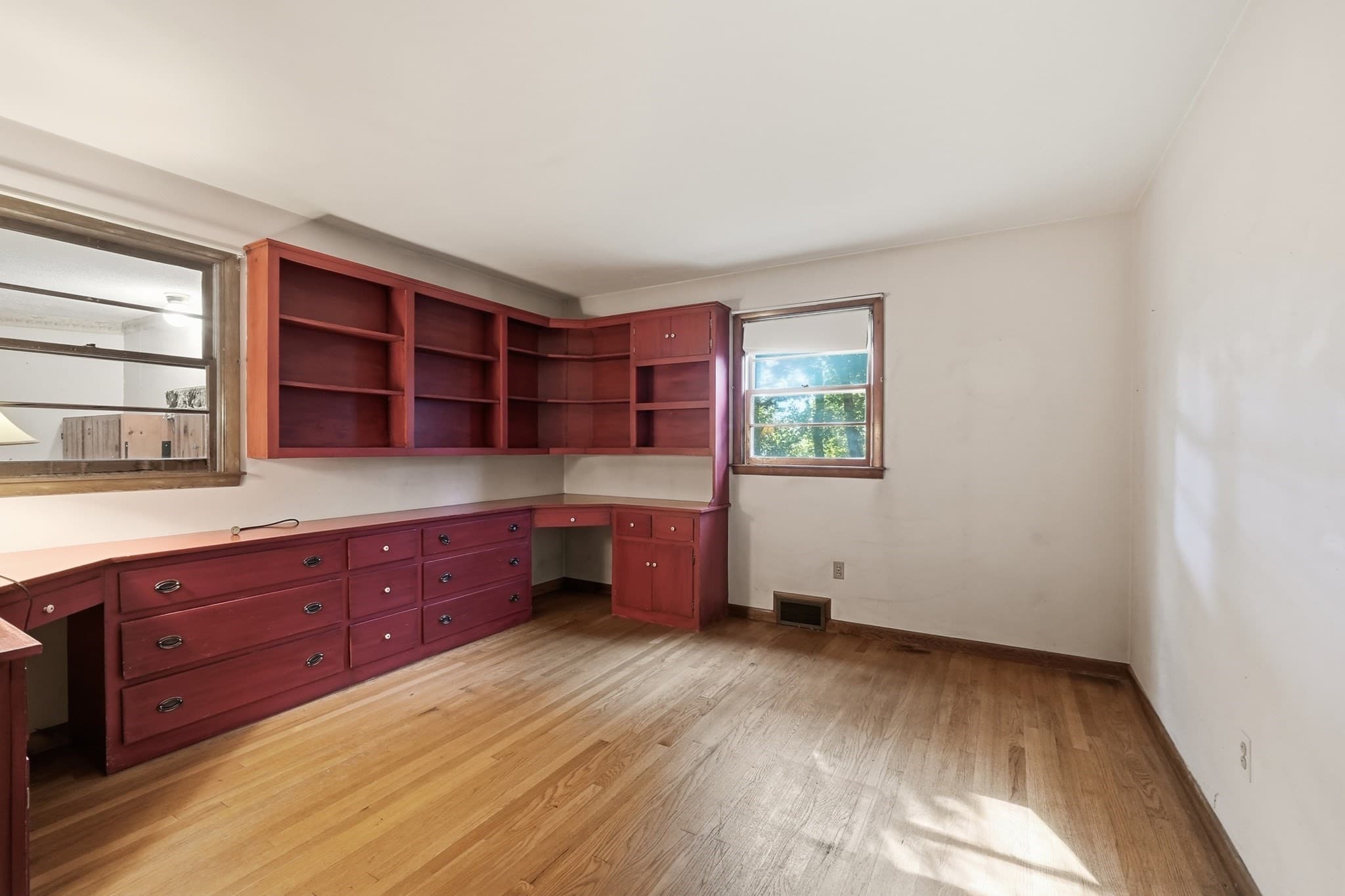 Single Family Residence at 14 Miller Dr, Warren MA 01083, Warren, photo 26 of 41