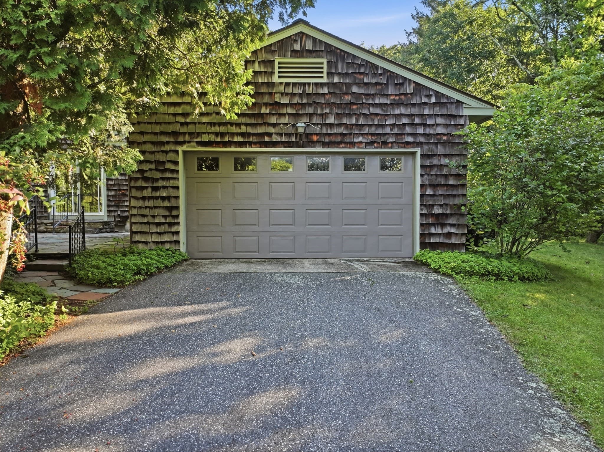 Single Family Residence at 14 Miller Dr, Warren MA 01083, Warren, photo 3 of 41