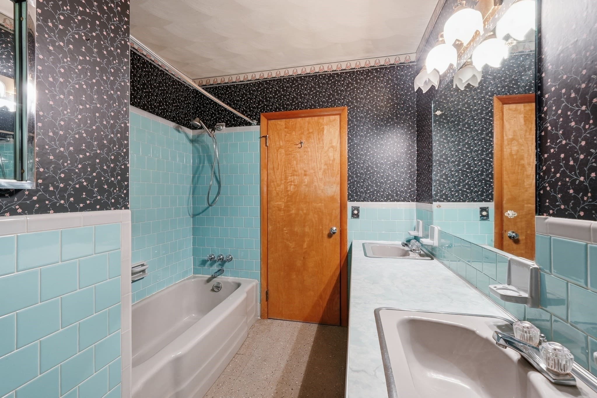Single Family Residence at 14 Miller Dr, Warren MA 01083, Warren, photo 20 of 41