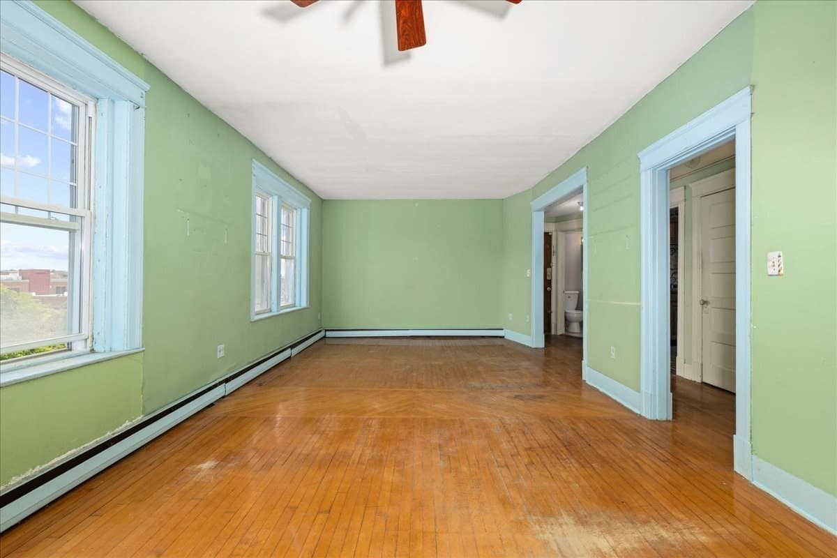 Condominium at 6 Chatham Pl # 8, Worcester MA 01609, Worcester, photo 13 of 34