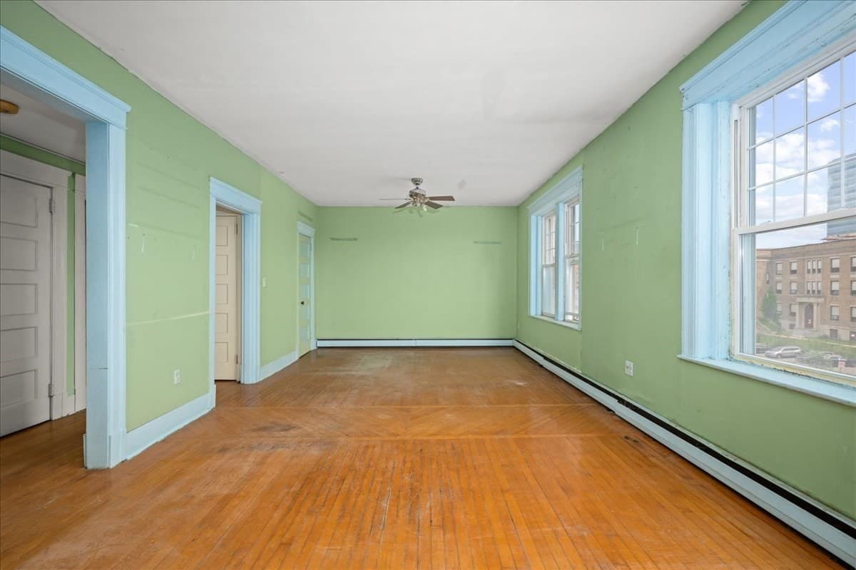 Condominium at 6 Chatham Pl # 8, Worcester MA 01609, Worcester, photo 14 of 34