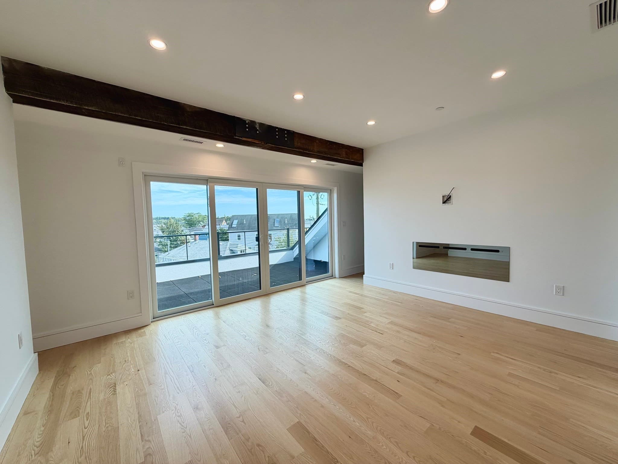 Condominium at 1001 Shirley St # 4, Winthrop MA 02152, Winthrop, photo 12 of 14