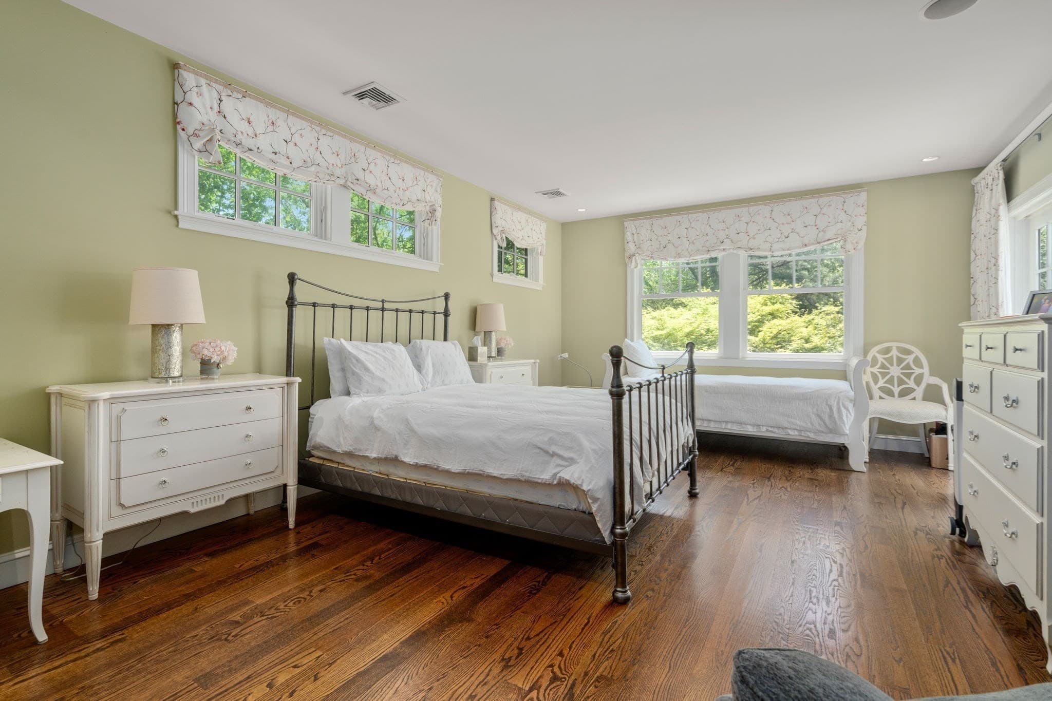 Single Family Residence at 90 Suffolk Rd, Newton MA 02467, Newton, photo 10 of 17