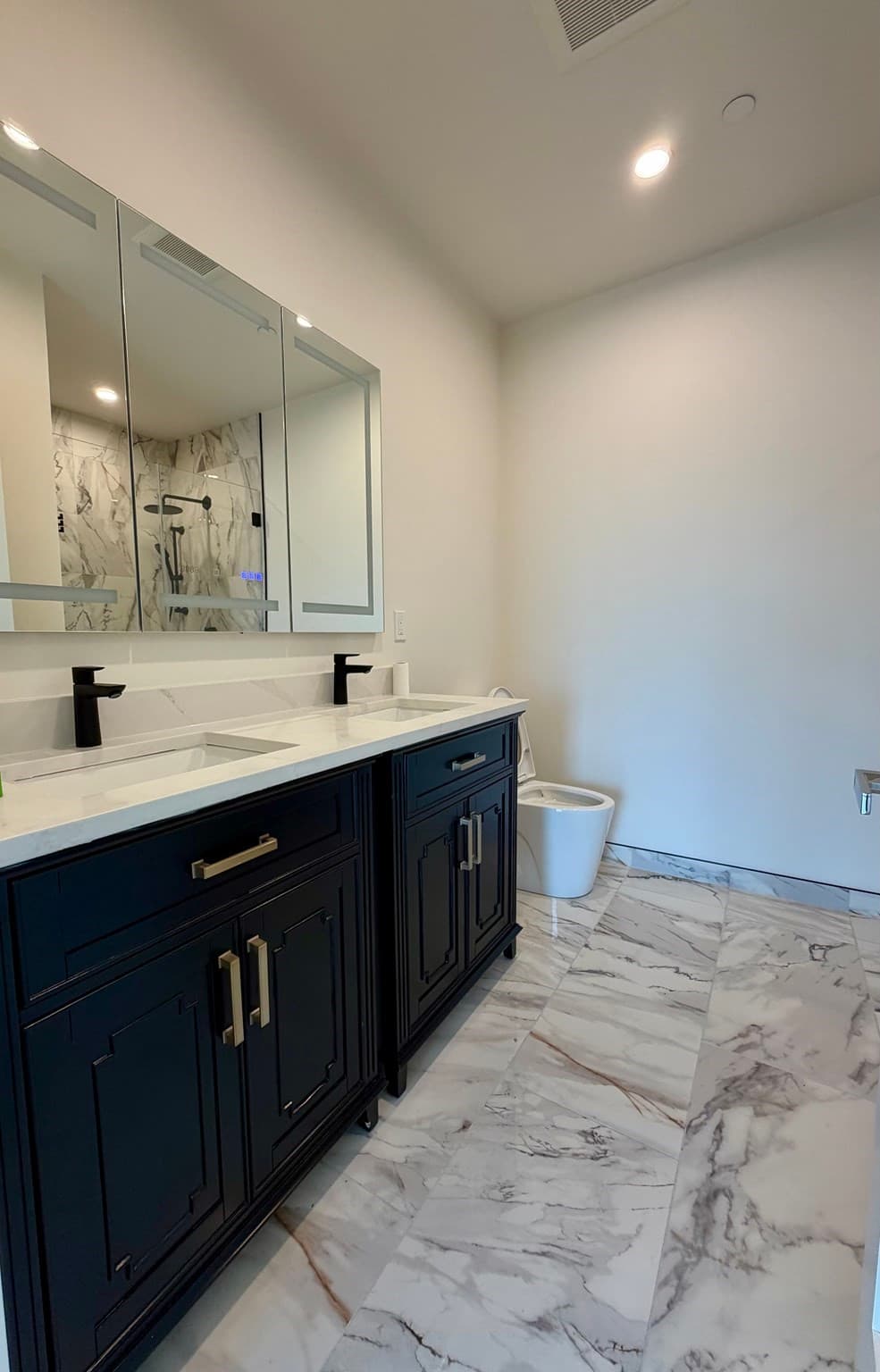 Condominium at 1001 Shirley St # 1, Winthrop MA 02152, Winthrop, photo 12 of 16
