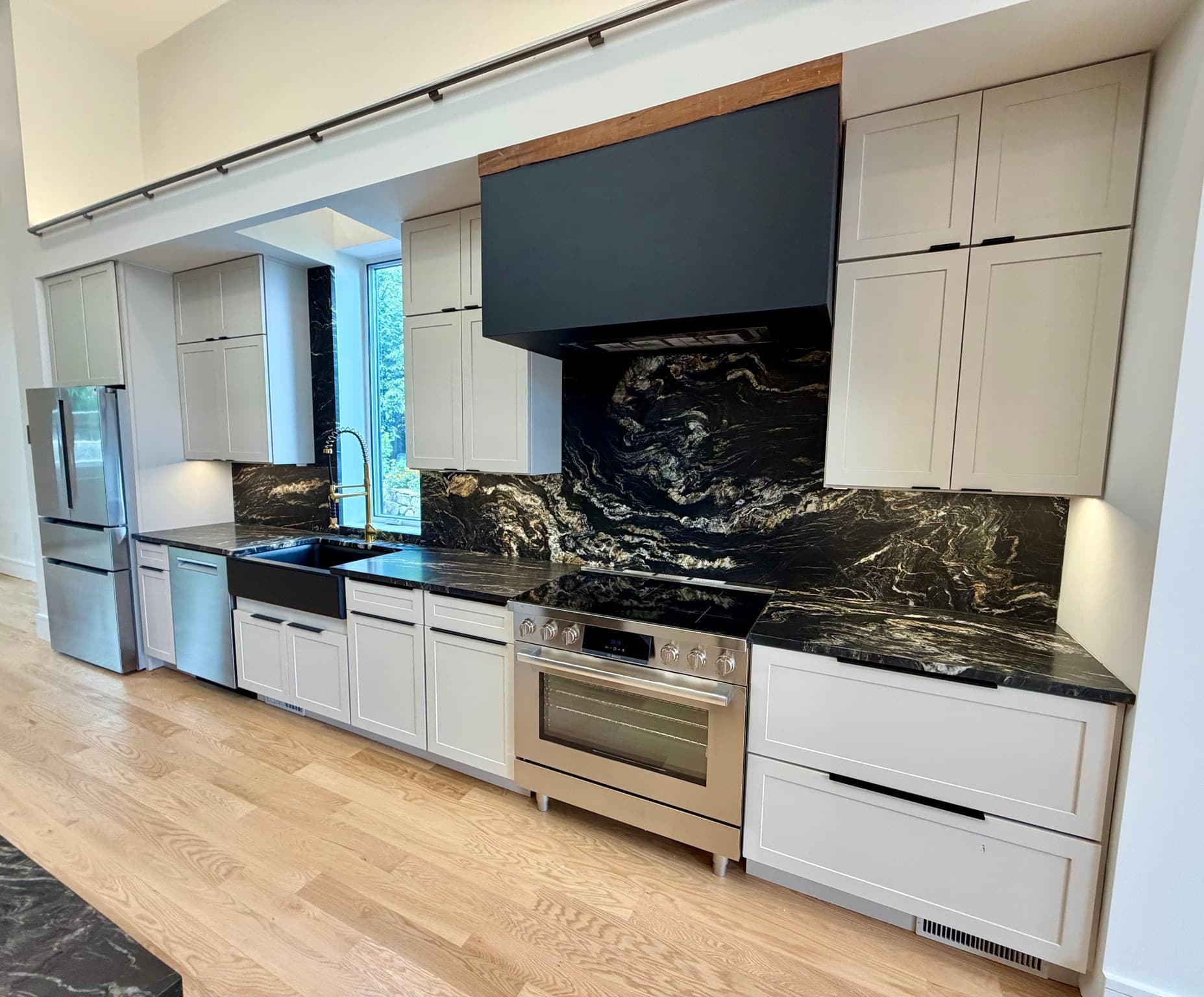 Condominium at 1001 Shirley St # 1, Winthrop MA 02152, Winthrop, photo 3 of 16
