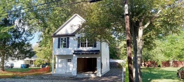 10 River Rd, Pepperell MA 01463
