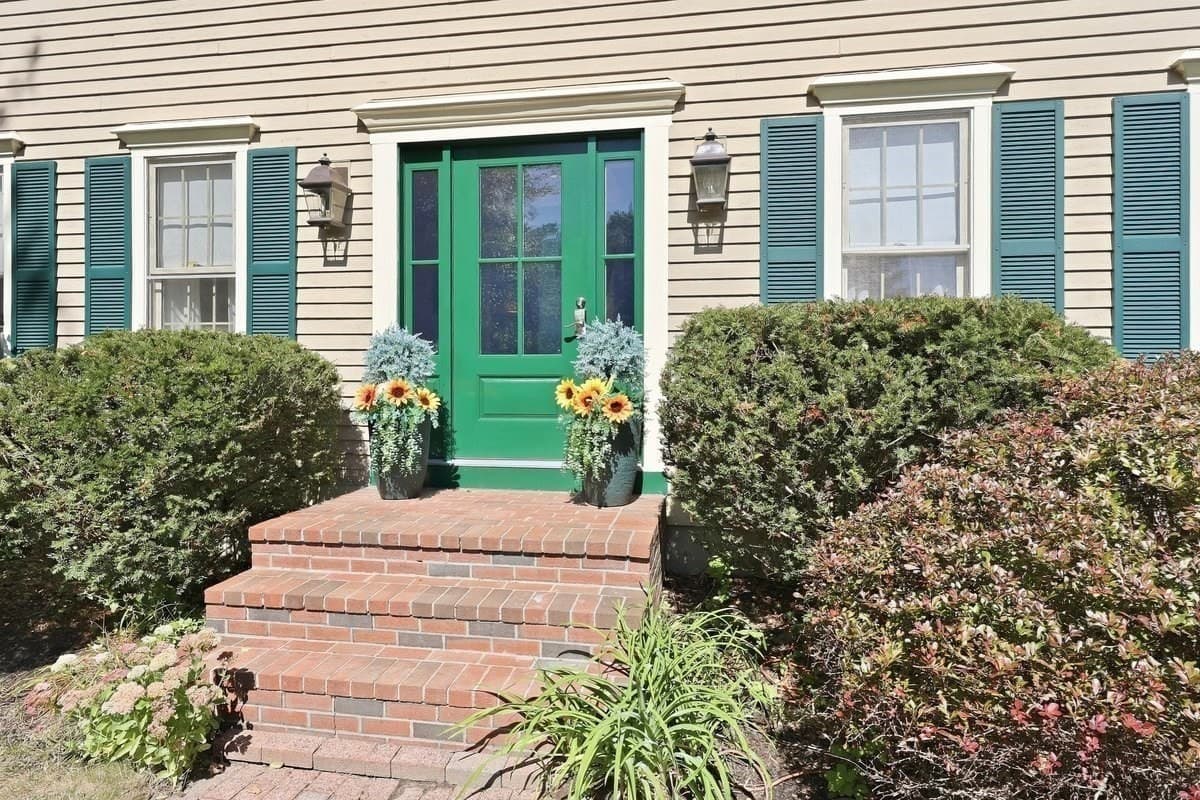 Single Family Residence at 10 Reed Bent, Rockland MA 02370, Rockland, photo 2 of 42