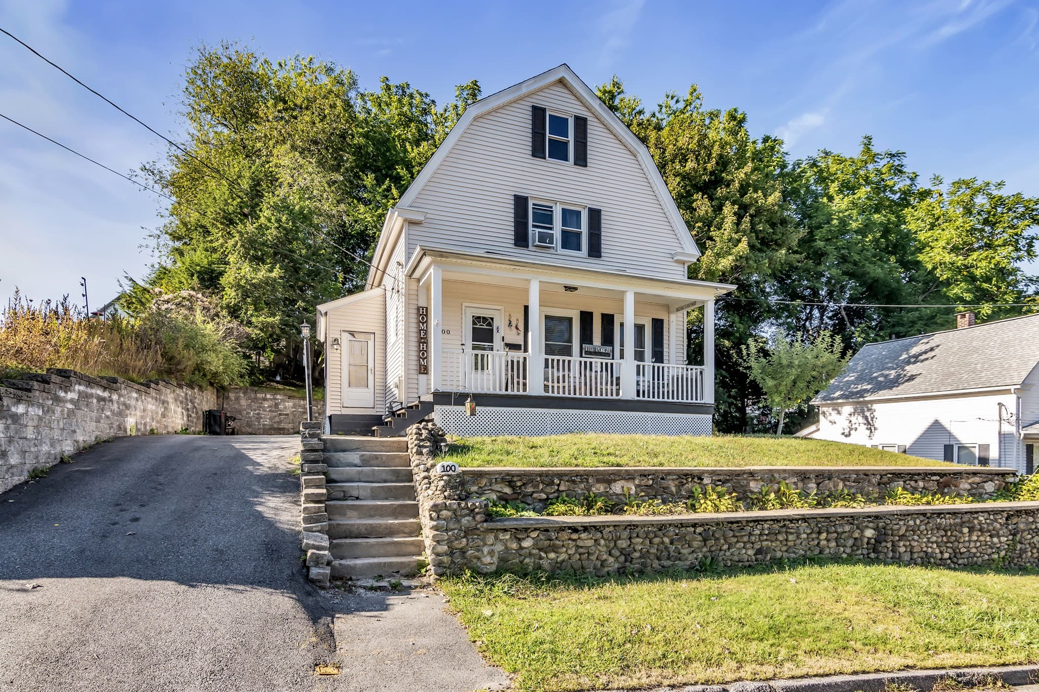 100 Clover St, Worcester MA 01603