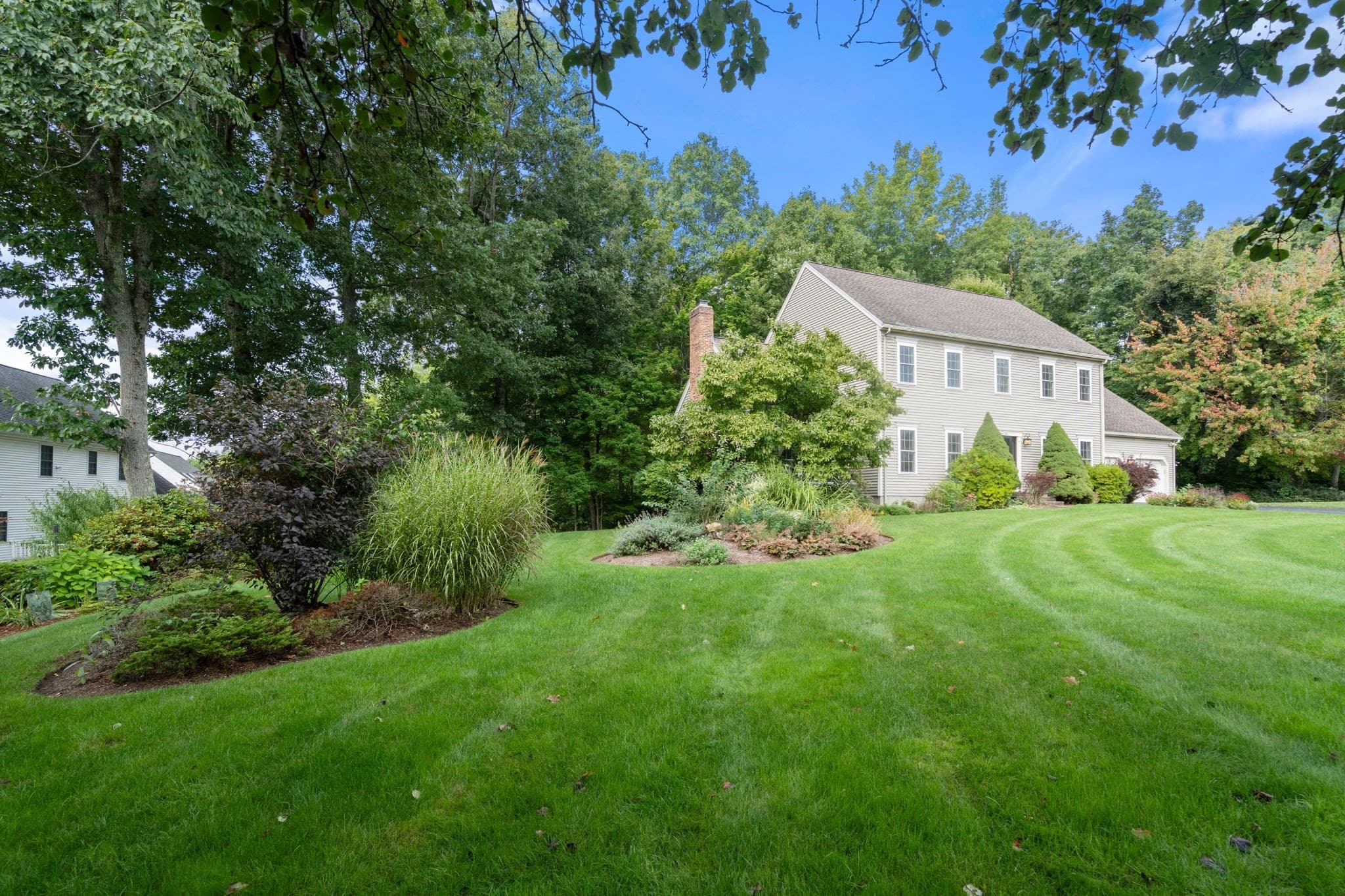 34 Laurelwood Dr, Worcester MA 01605