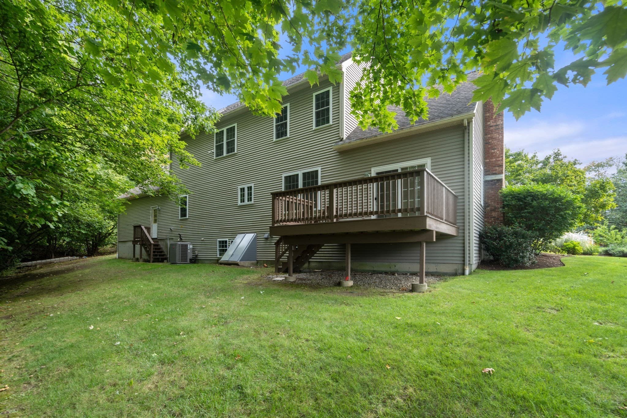 Single Family Residence at 34 Laurelwood Dr, Worcester MA 01605, Worcester, photo 39 of 39