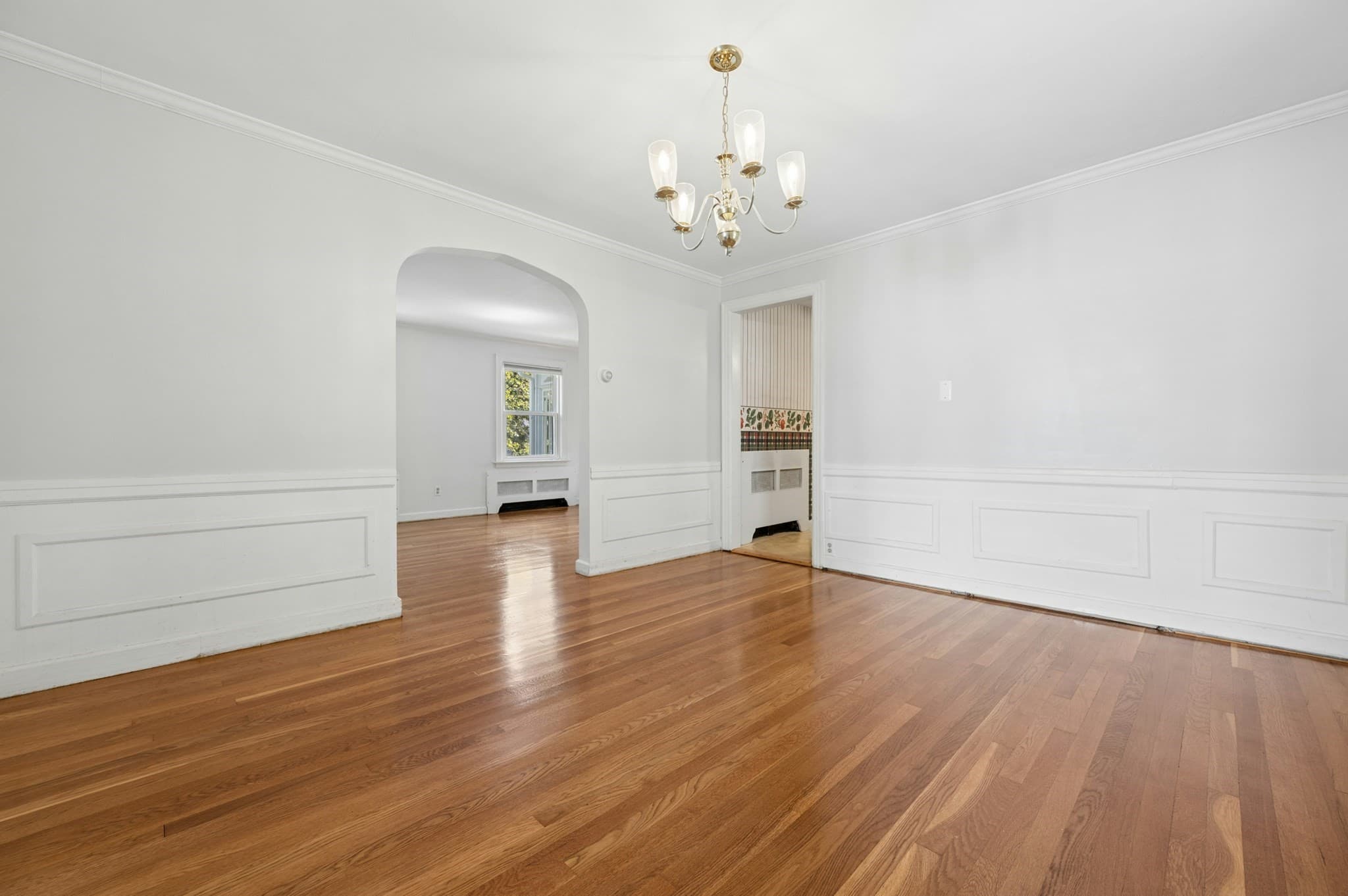 Single Family Residence at 34 Saint Elmo Road, Worcester MA 01602, photo 5 of 42