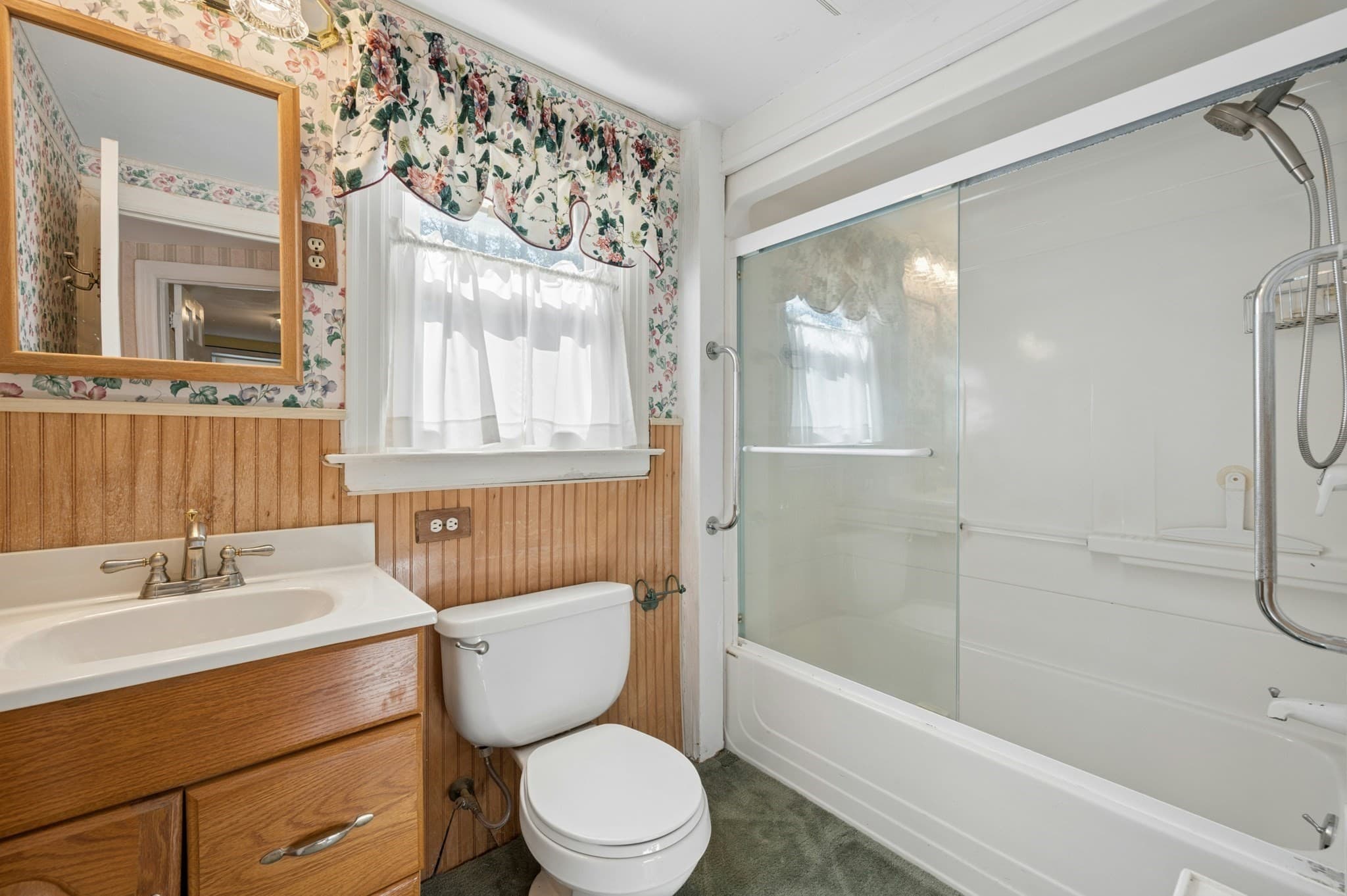 Single Family Residence at 34 Saint Elmo Road, Worcester MA 01602, photo 24 of 42