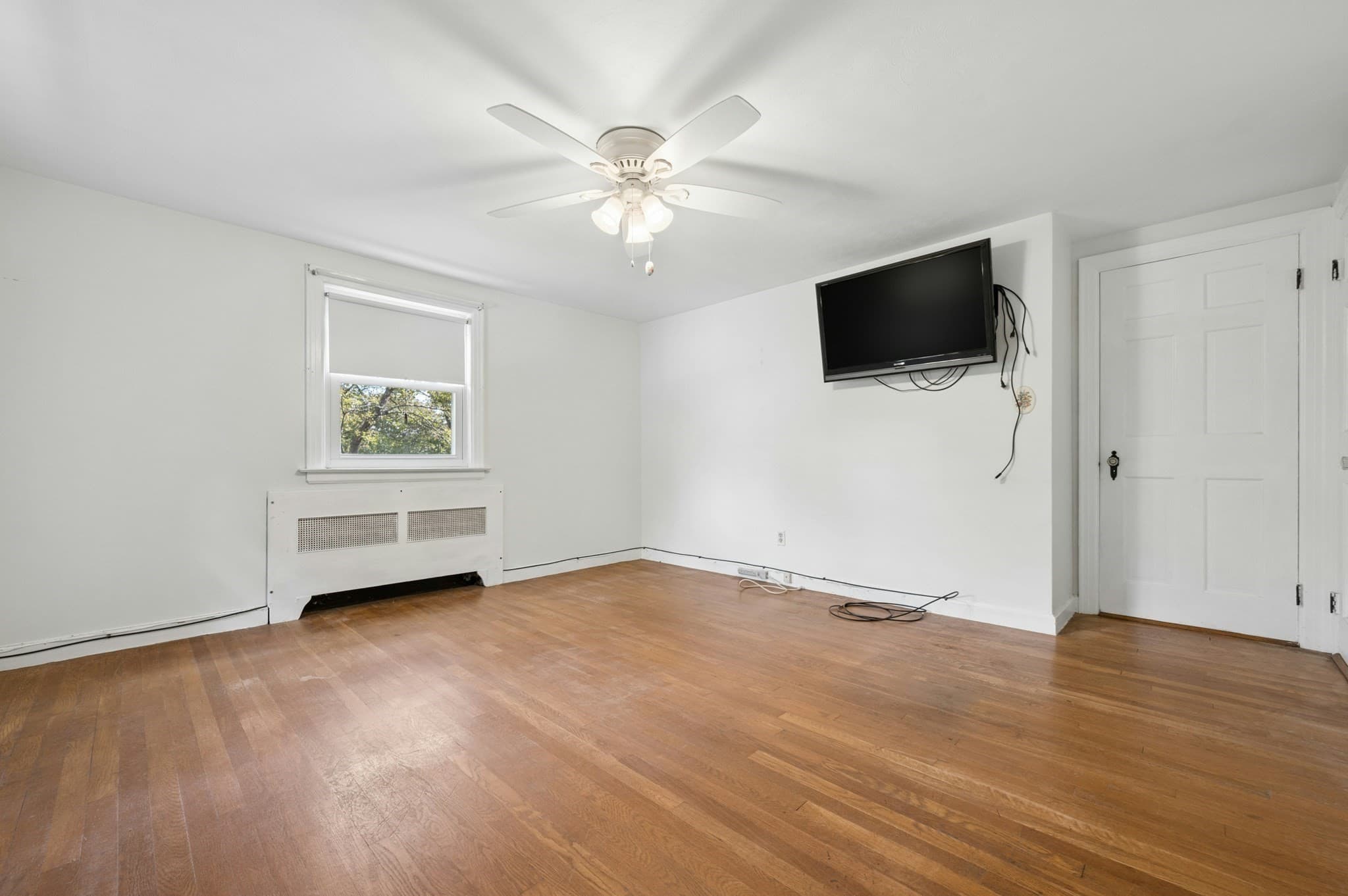Single Family Residence at 34 Saint Elmo Road, Worcester MA 01602, photo 25 of 42