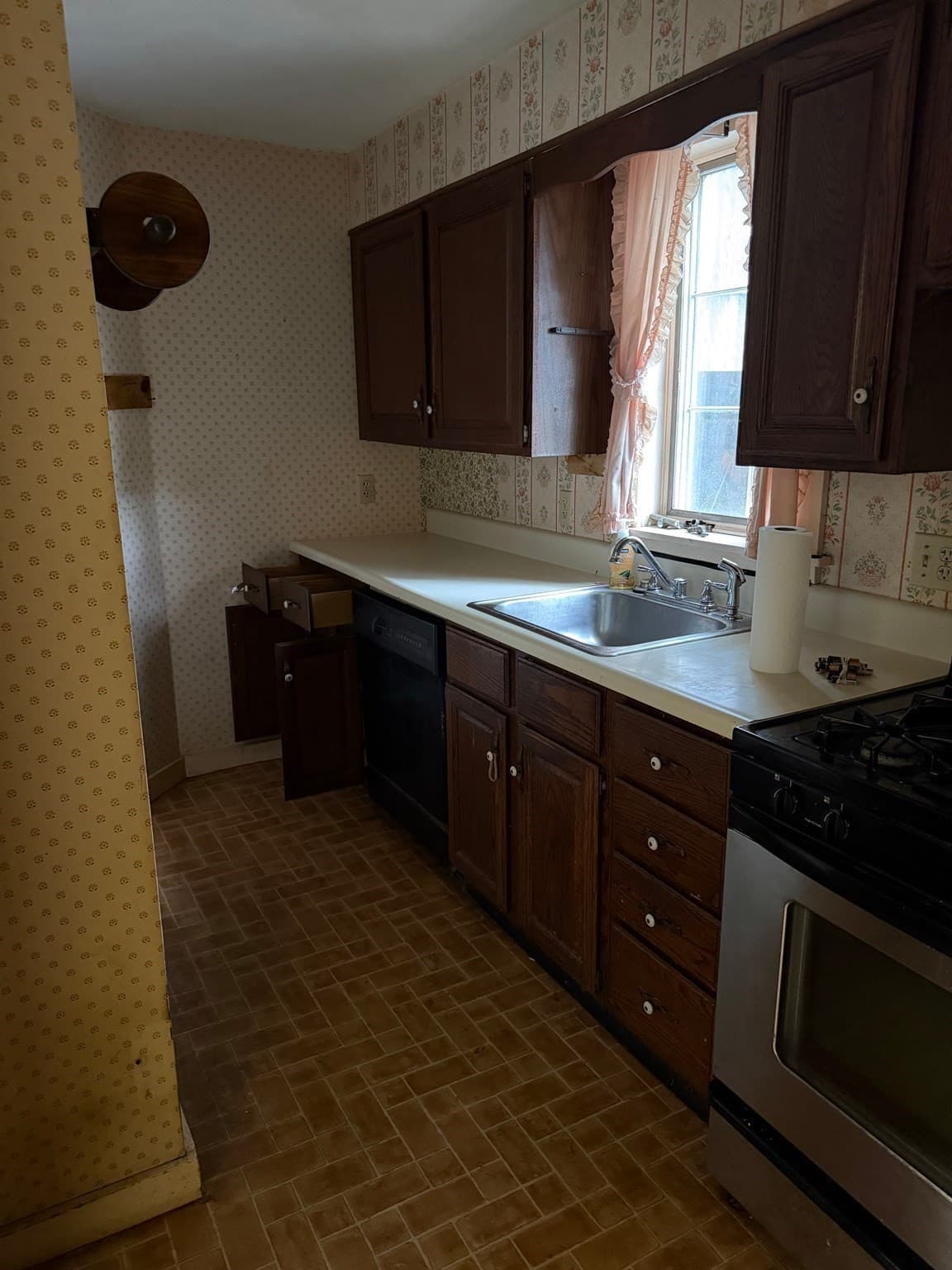 Multi Family at 73 School St, Warren MA 01083, Warren, photo 13 of 22