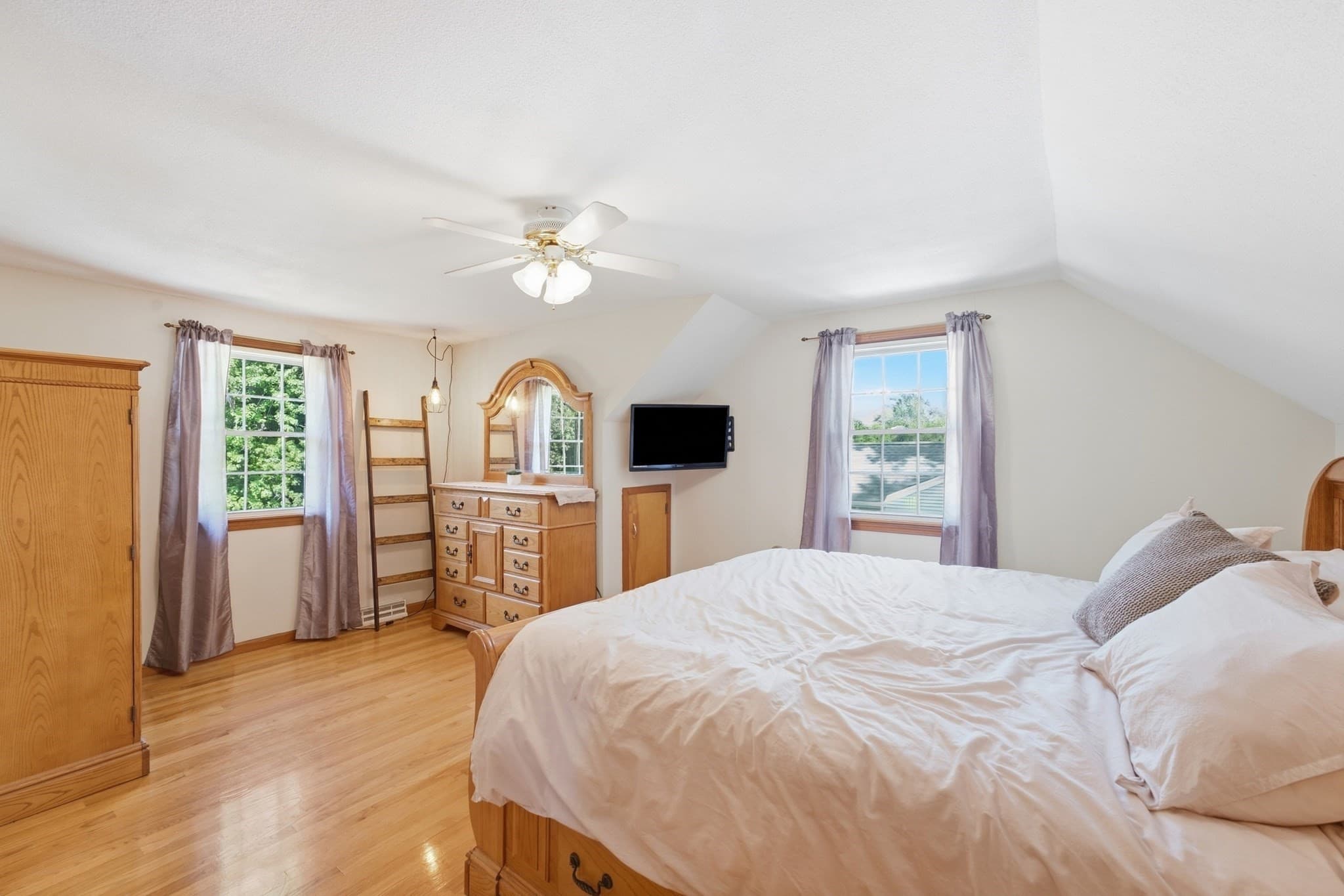 Single Family Residence at 158 Telegraph Ave, Chicopee MA 01020, Chicopee, photo 22 of 42