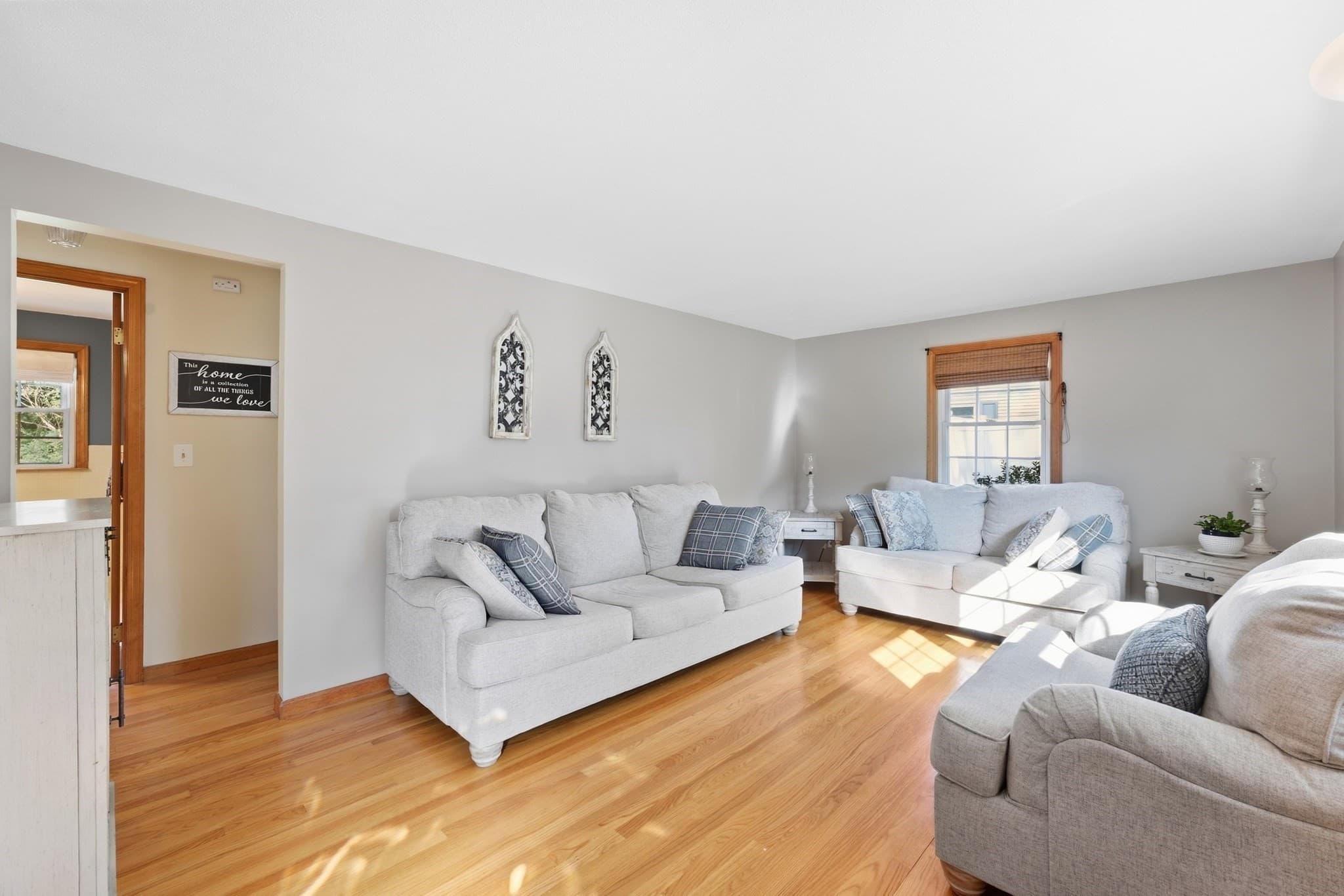 Single Family Residence at 158 Telegraph Ave, Chicopee MA 01020, Chicopee, photo 3 of 42