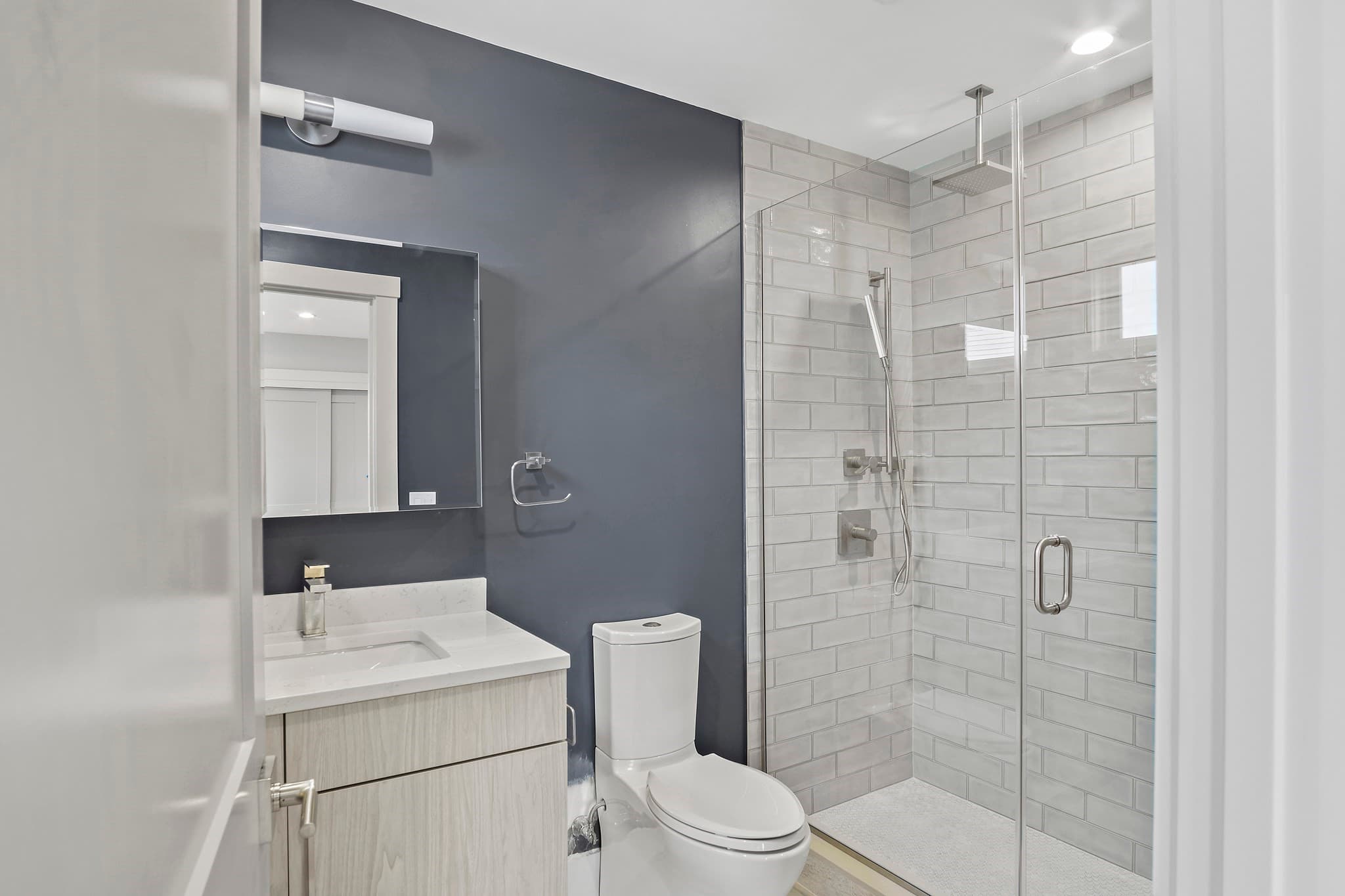 3 Family at 26 Crescent Ave, Boston MA 02125, Boston, photo 14 of 22