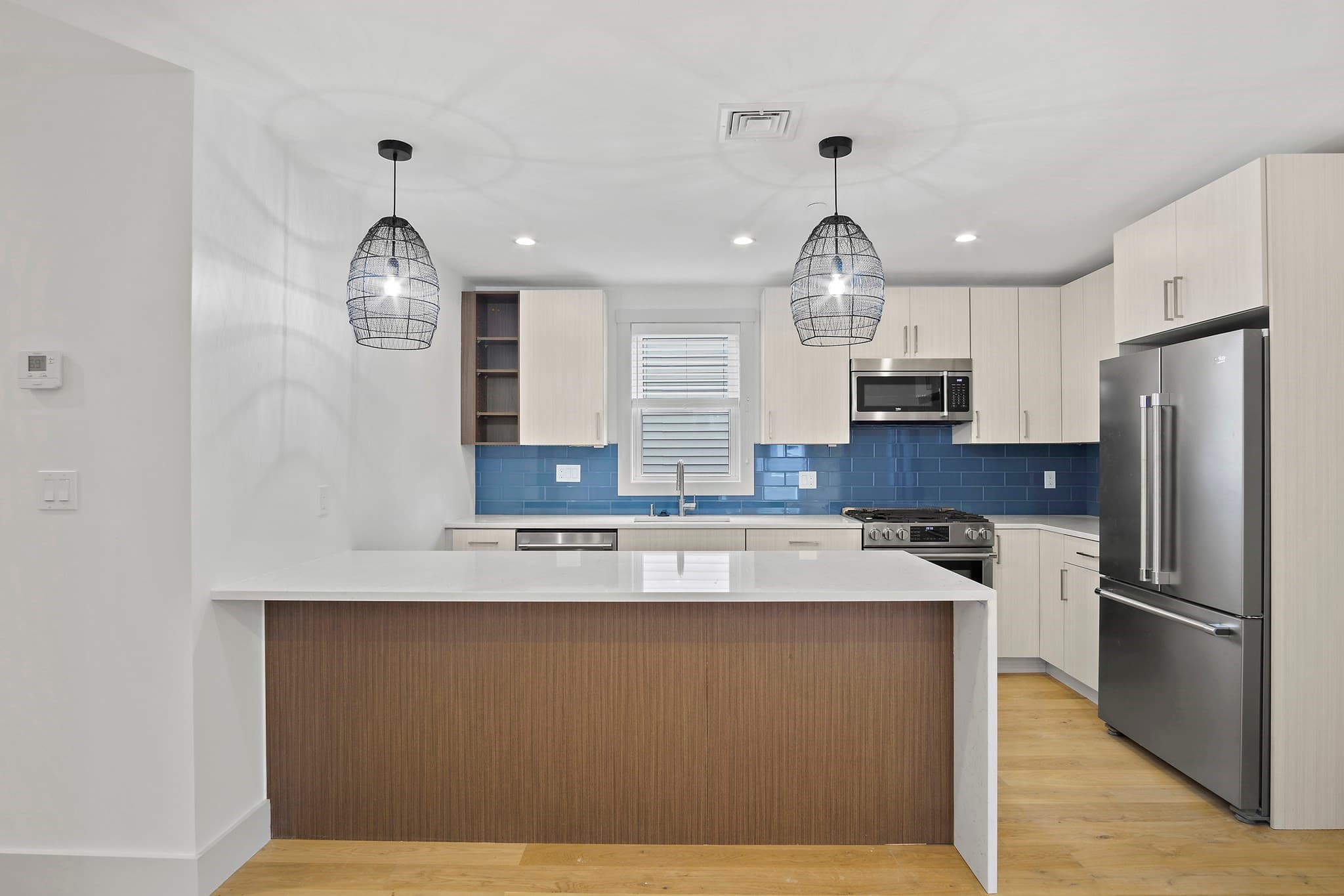 3 Family at 26 Crescent Ave, Boston MA 02125, Boston, photo 4 of 22