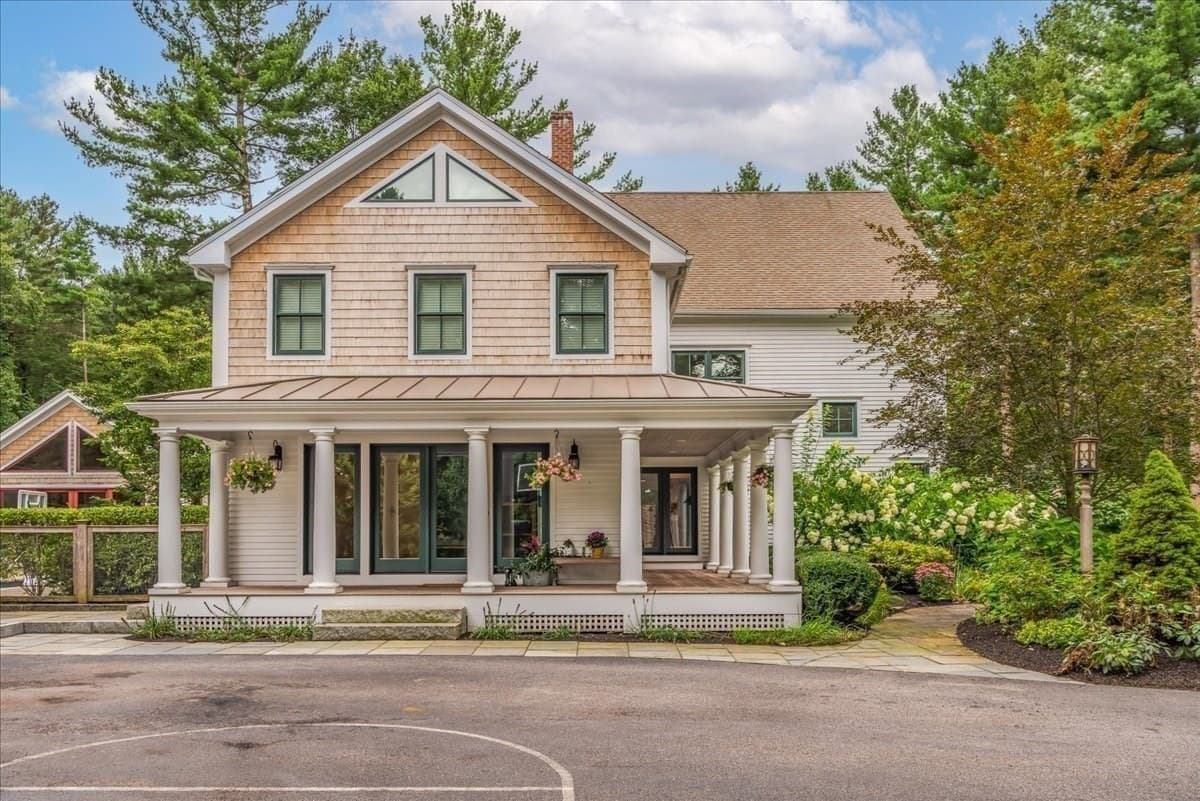 Single Family Residence at 11 Gilbert Way, Millbury MA 01527, photo 7 of 42
