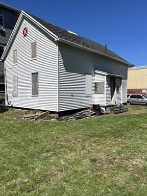 Residential at 13 Sigel St, Worcester MA 01610, Worcester, photo 5 of 5