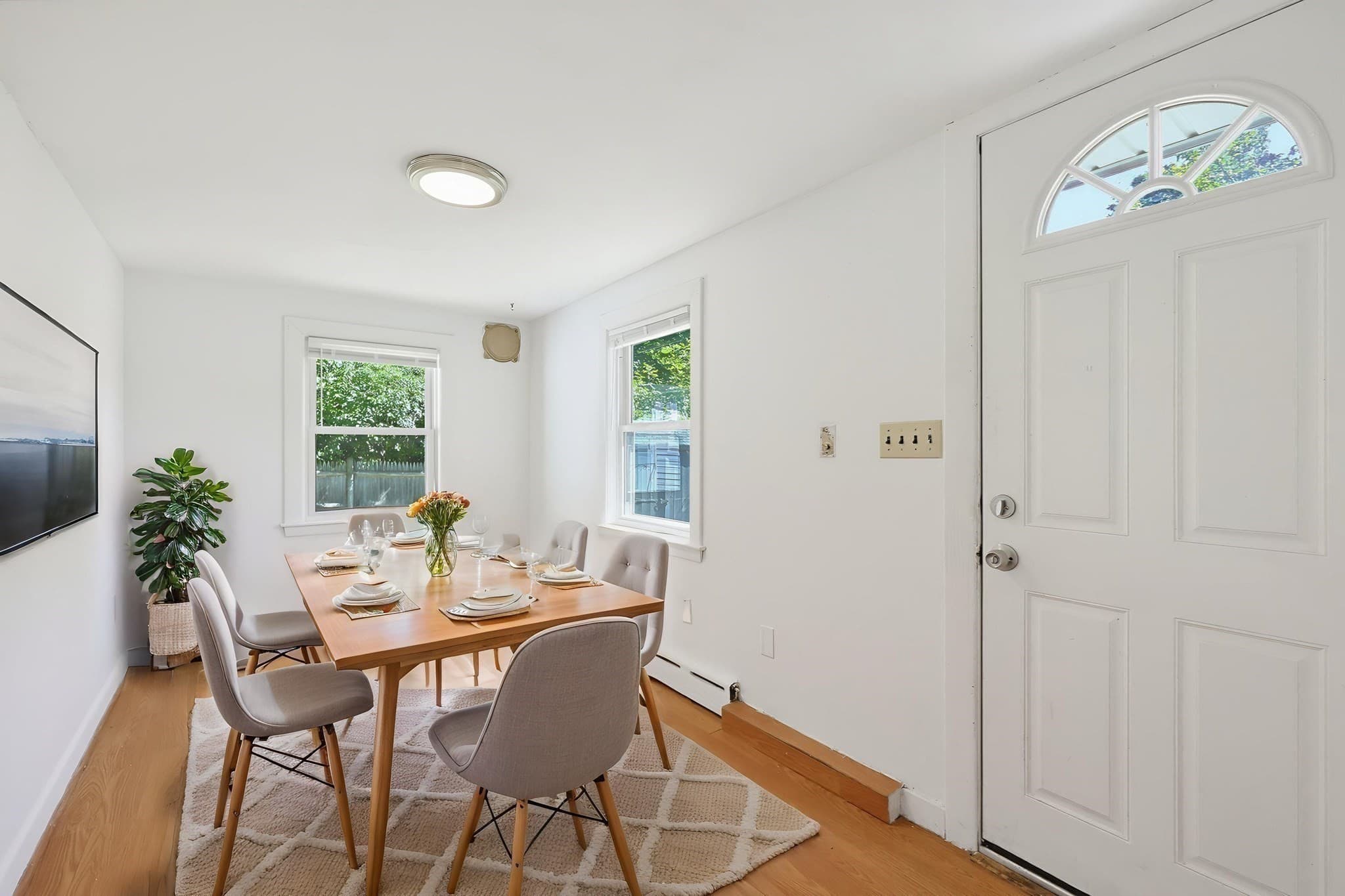 Single Family Residence at 28 Monroe St, Norwood MA 02062, Norwood, photo 6 of 42