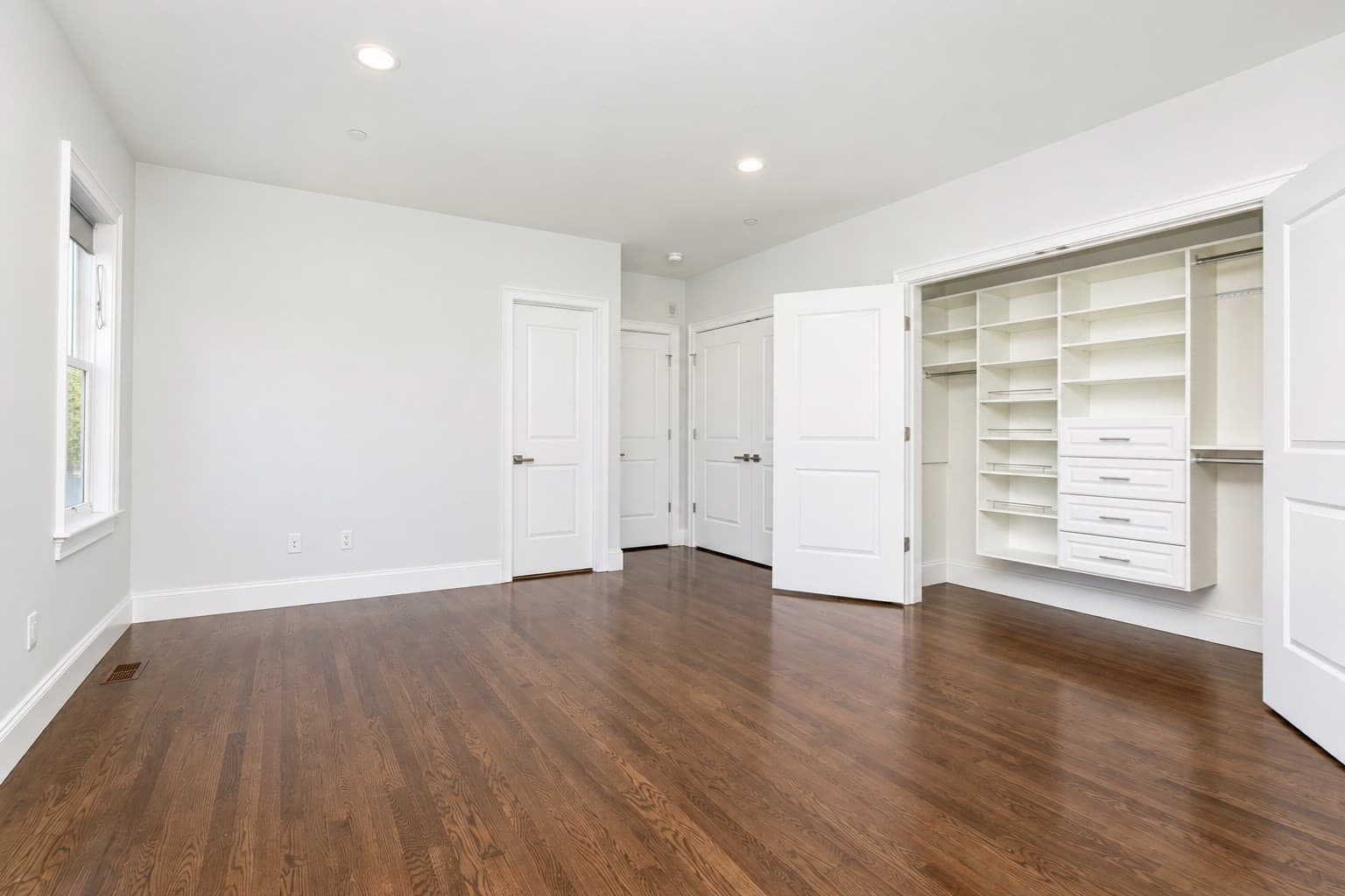 Condominium at 141 W 6th St # 3, Boston MA 02127, Boston, photo 18 of 42