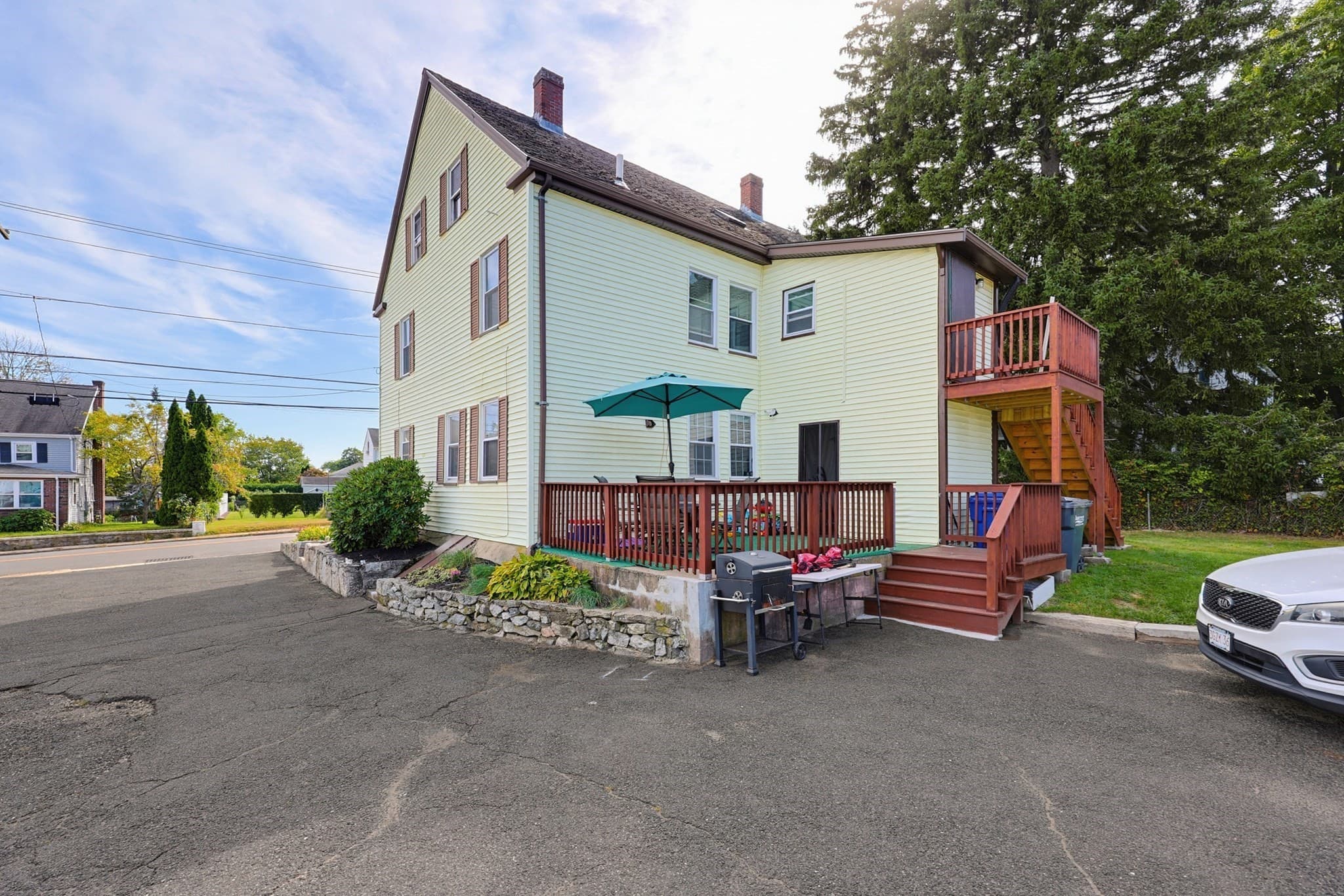 3 Family at 87 West St, Milford MA 01757, Milford, photo 6 of 42