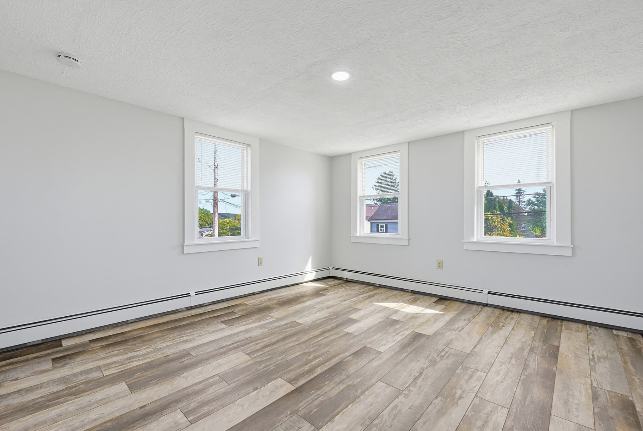 3 Family at 87 West St, Milford MA 01757, Milford, photo 26 of 42