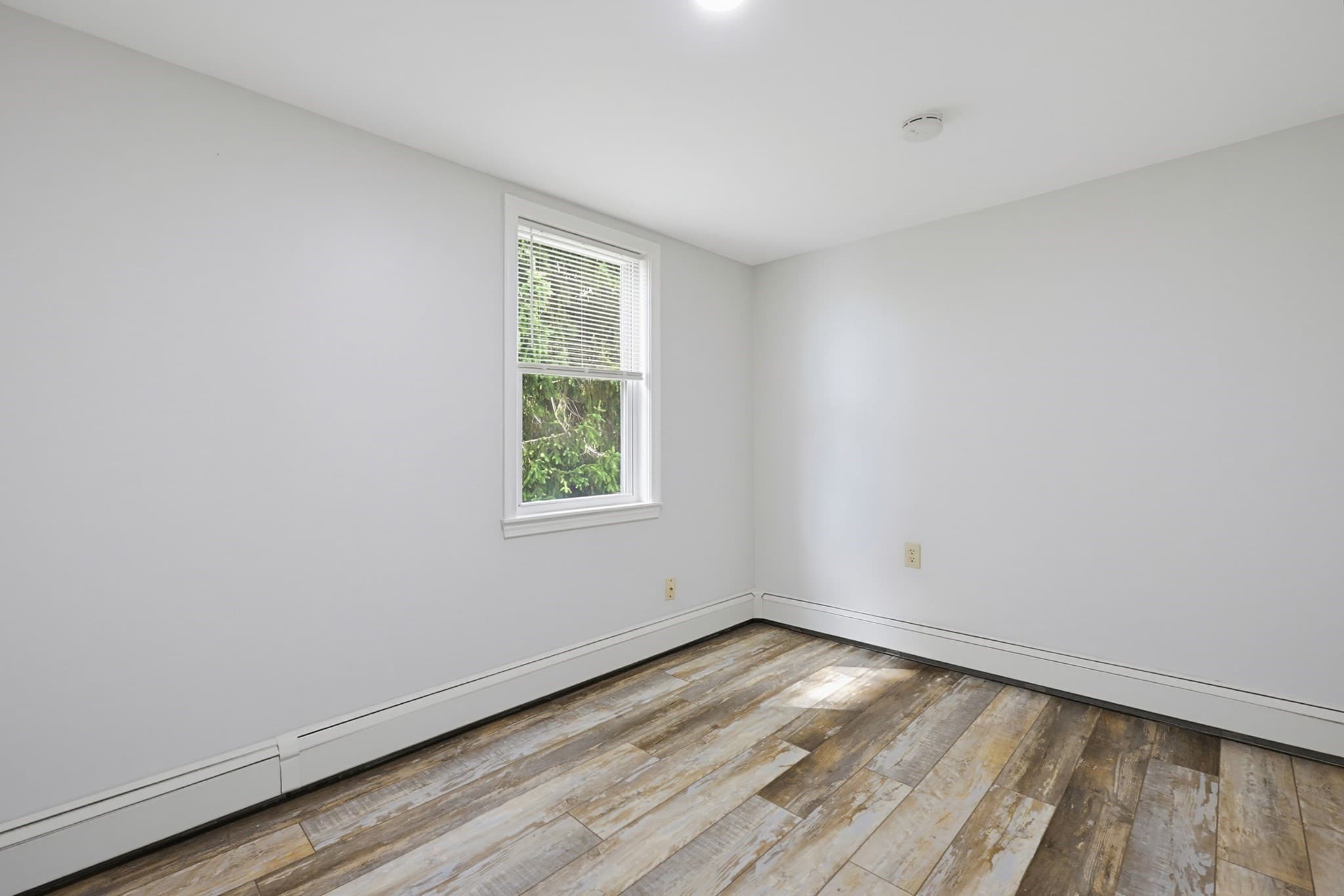 3 Family at 87 West St, Milford MA 01757, Milford, photo 31 of 42