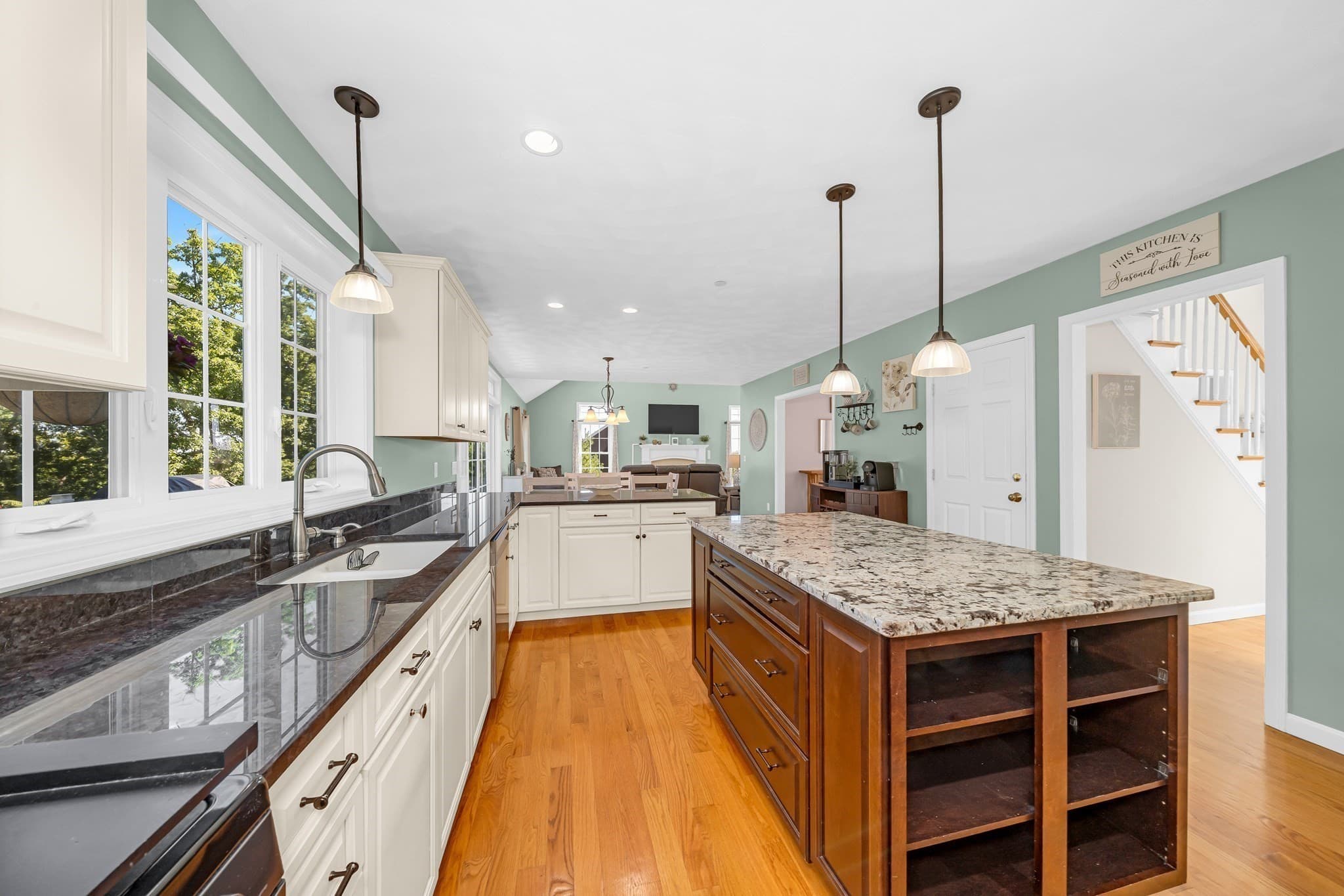 Single Family Residence at 69 Snow Road, Haverhill MA 01832, Haverhill, photo 7 of 42
