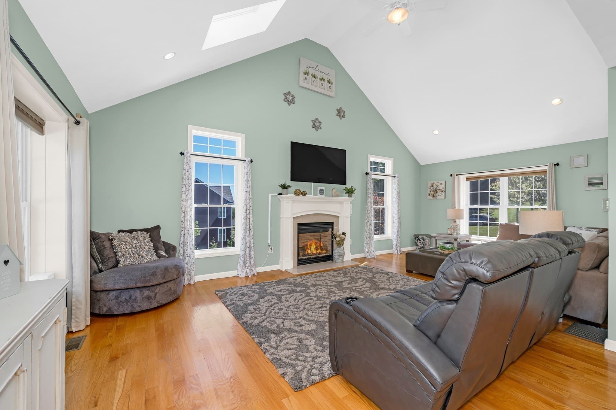 Single Family Residence at 69 Snow Road, Haverhill MA 01832, Haverhill, photo 5 of 42