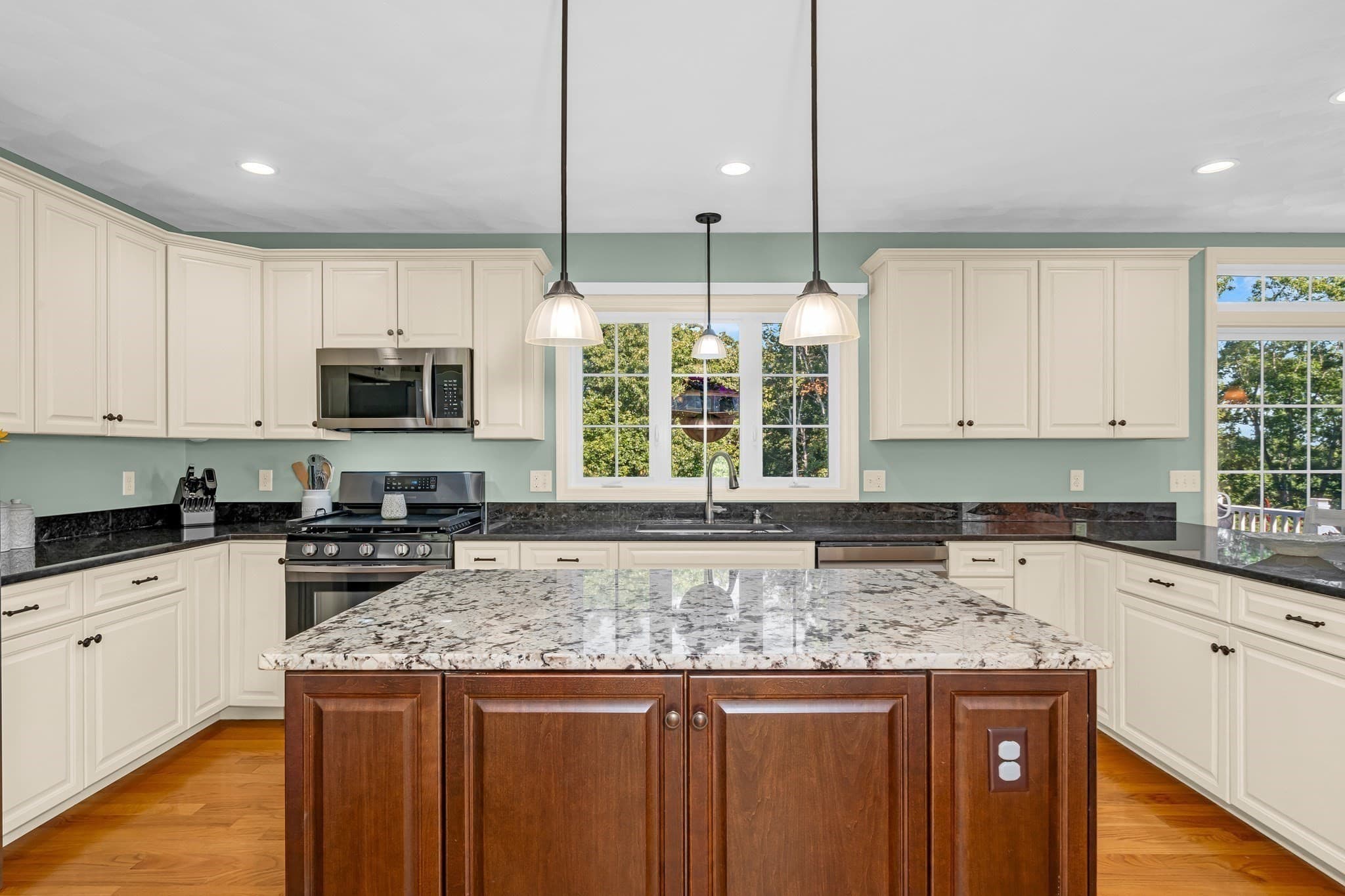 Single Family Residence at 69 Snow Road, Haverhill MA 01832, Haverhill, photo 4 of 42