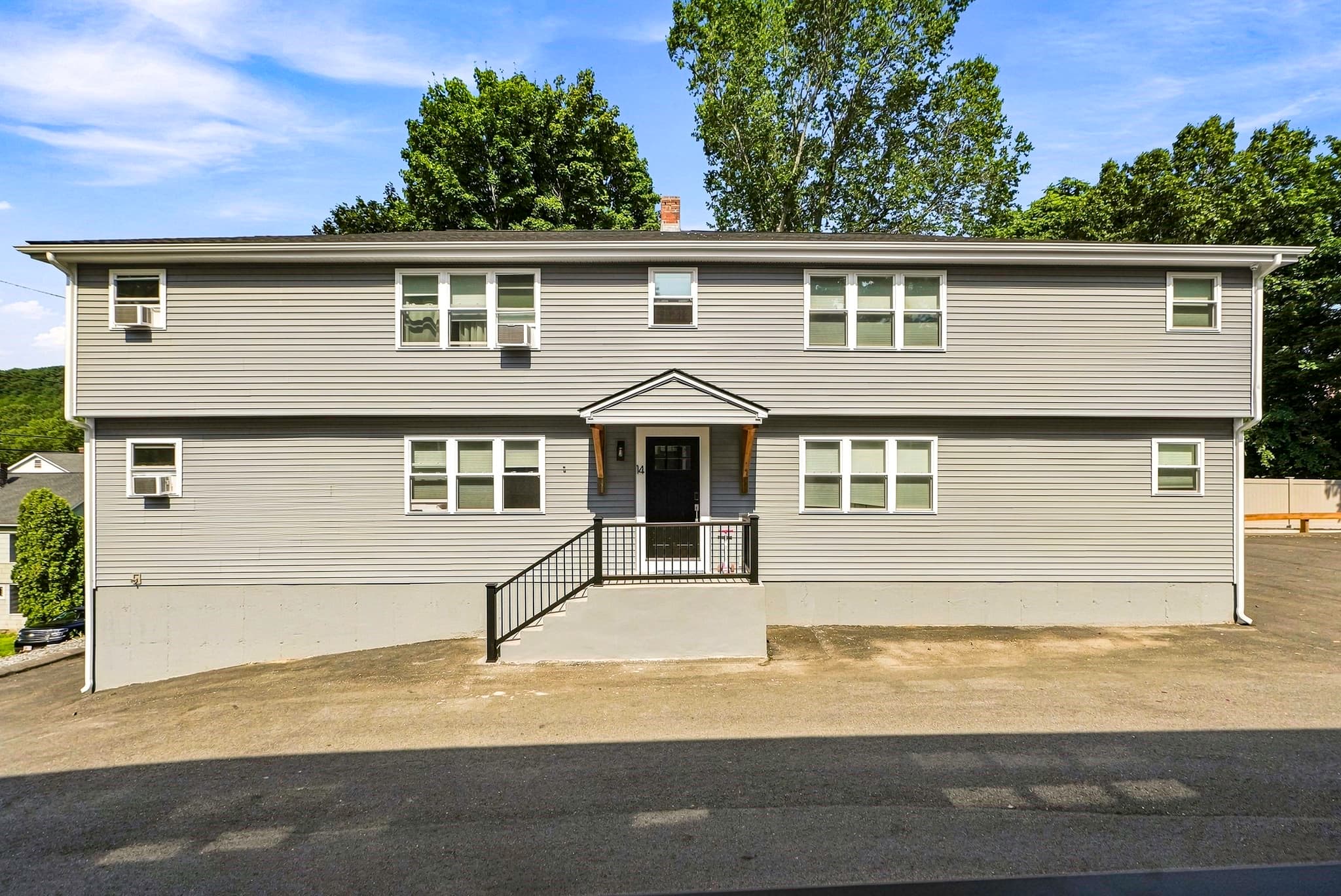 5-9 Family at 12 & 14 Hunnewell Road, Worcester MA 01606, Worcester, photo 7 of 22