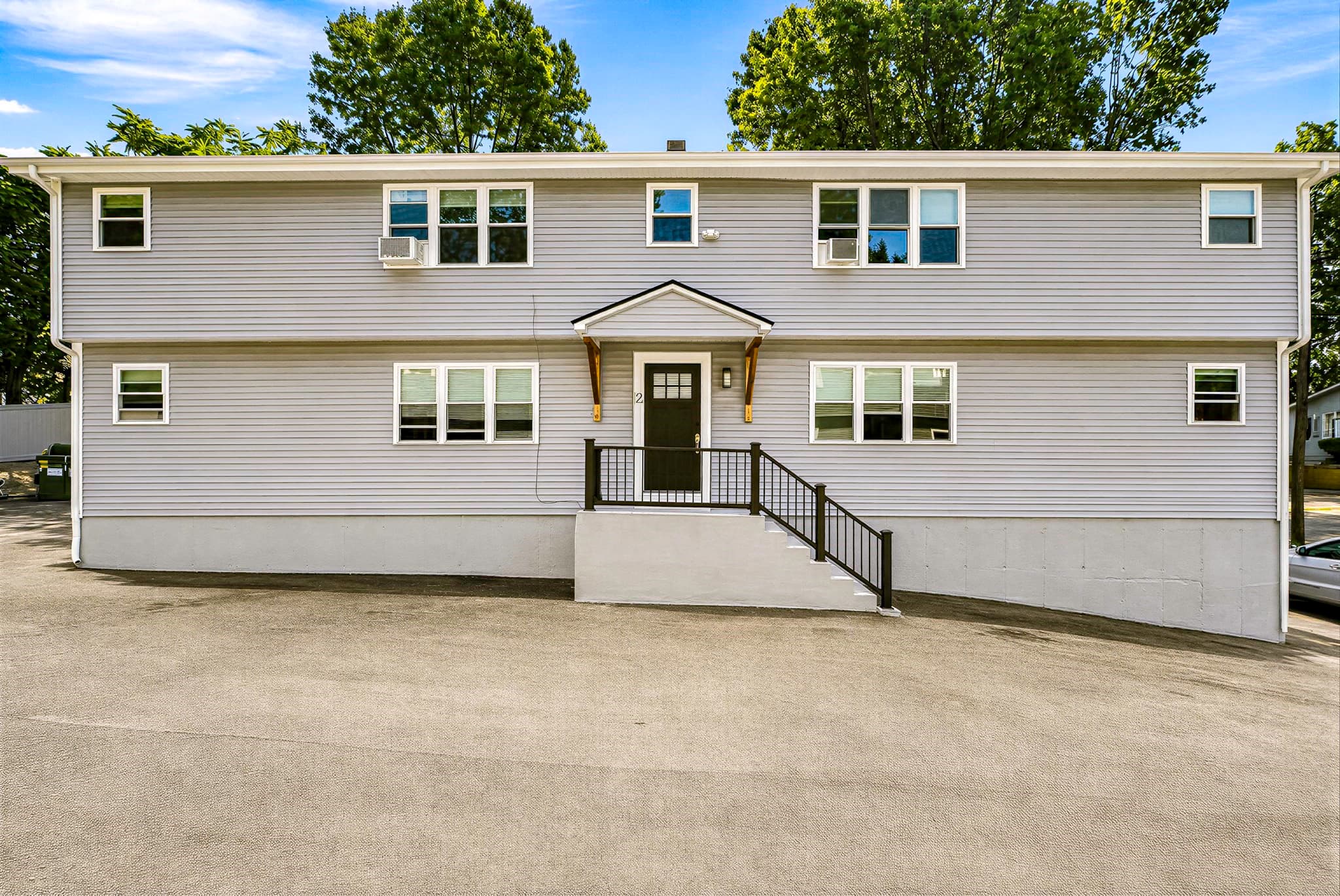 5-9 Family at 12 & 14 Hunnewell Road, Worcester MA 01606, Worcester, photo 5 of 22