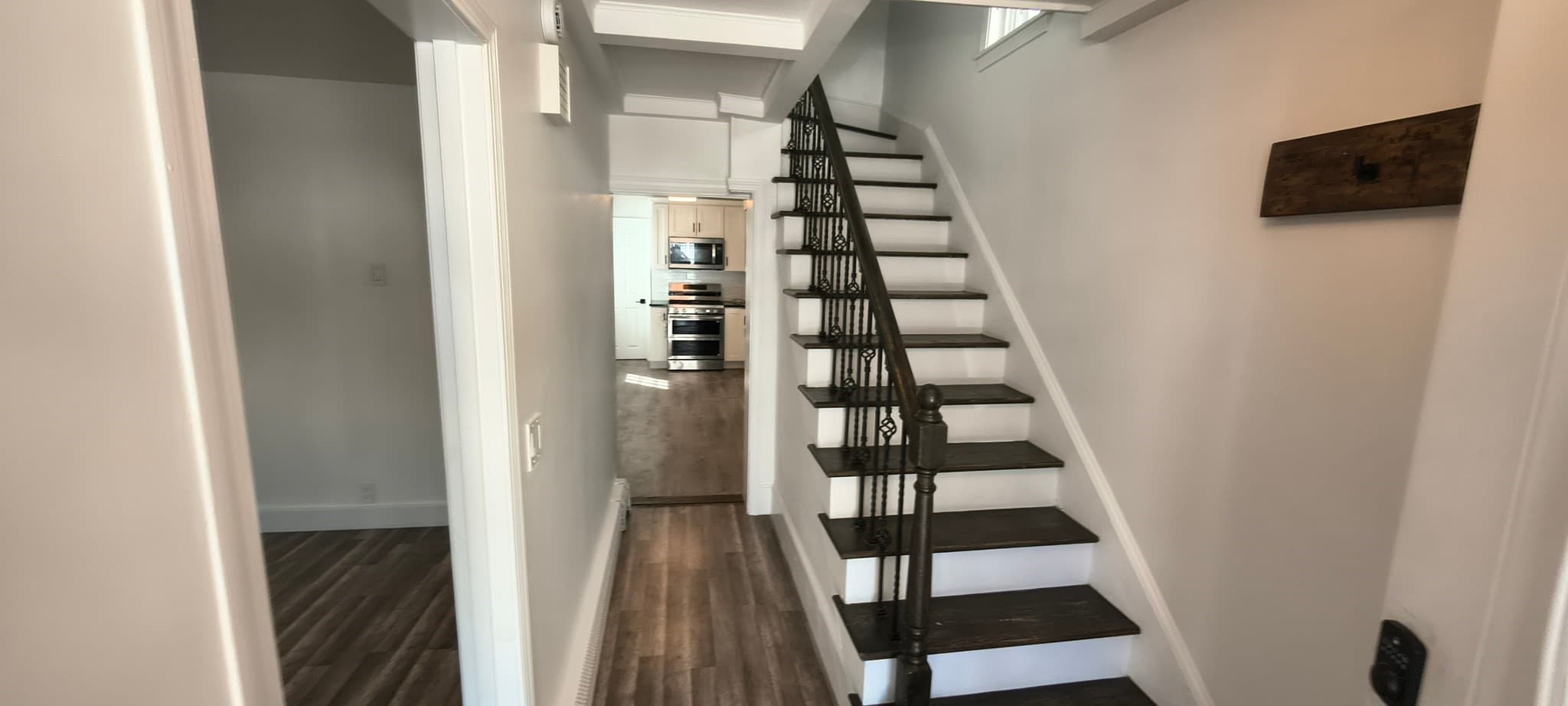 Single Family Residence at 20 Pleasant View, Everett MA 02149, Everett, photo 4 of 33