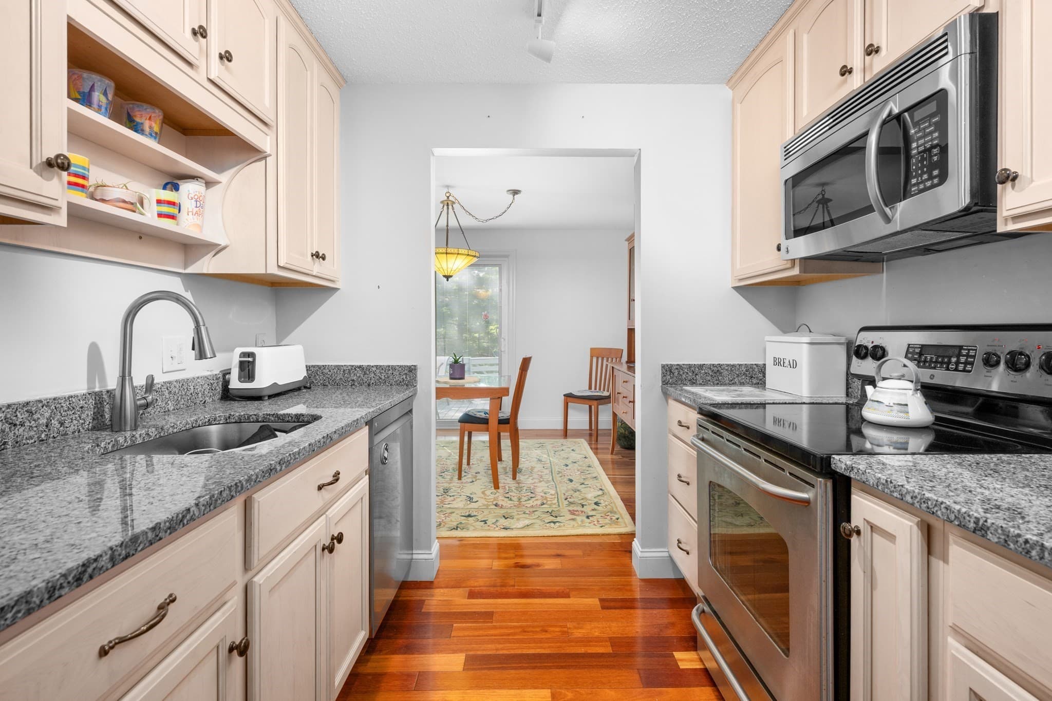 Condominium at 94 Forest Glade # 142, Falmouth MA 02536, Falmouth, photo 15 of 42