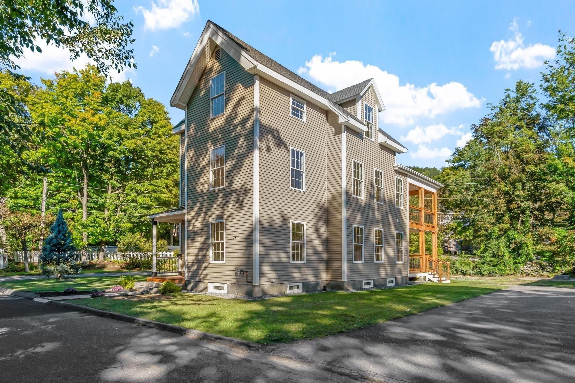 Single Family Residence at 26 Caswell St, Fitchburg MA 01420, Fitchburg, photo 2 of 40