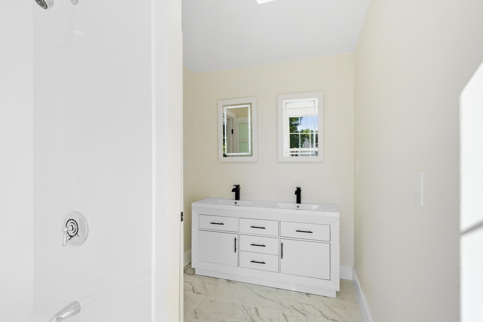 Single Family Residence at 26 Caswell St, Fitchburg MA 01420, Fitchburg, photo 25 of 40